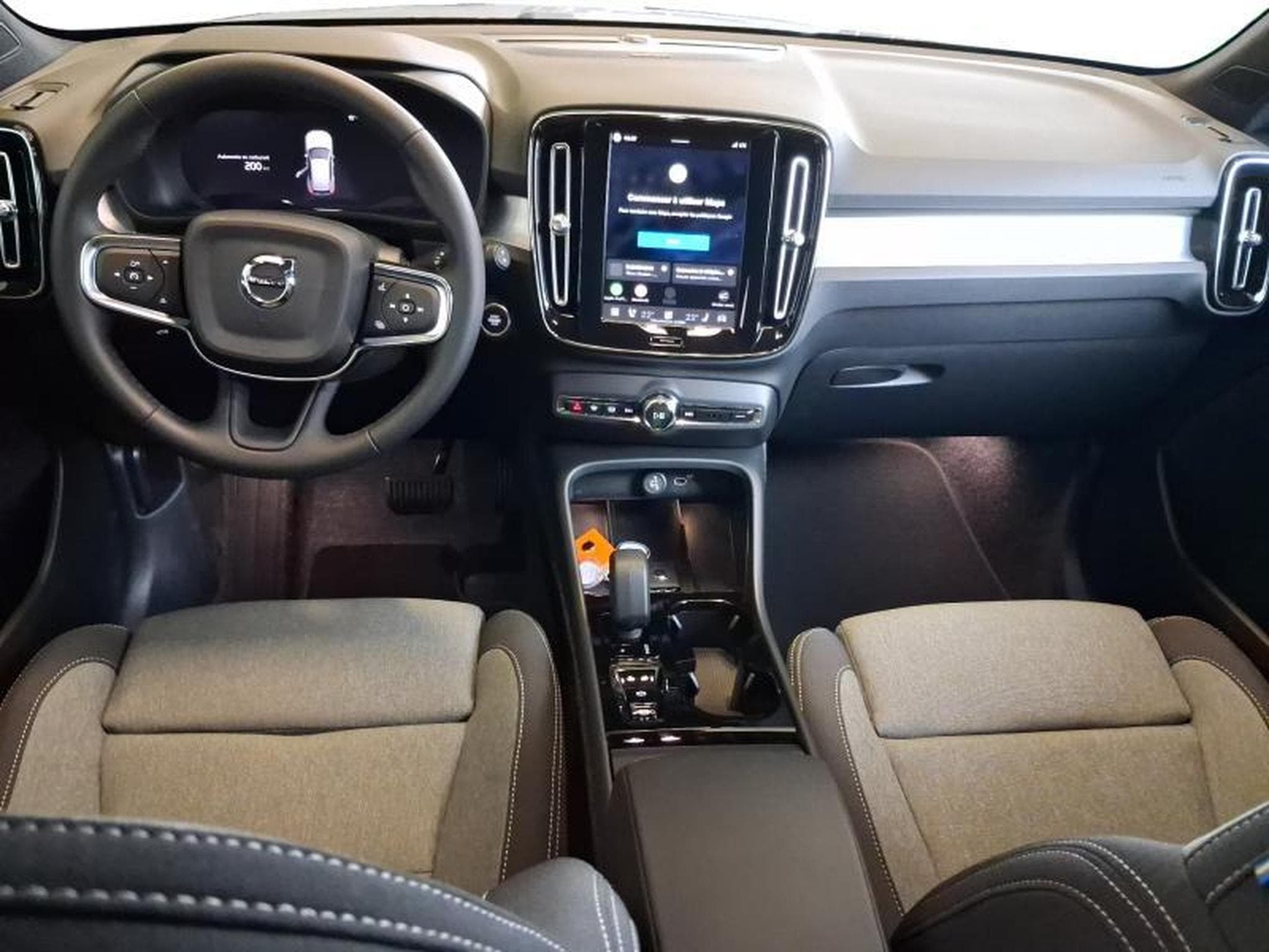 Volvo XC40 Dark (2026) - Foto 2
