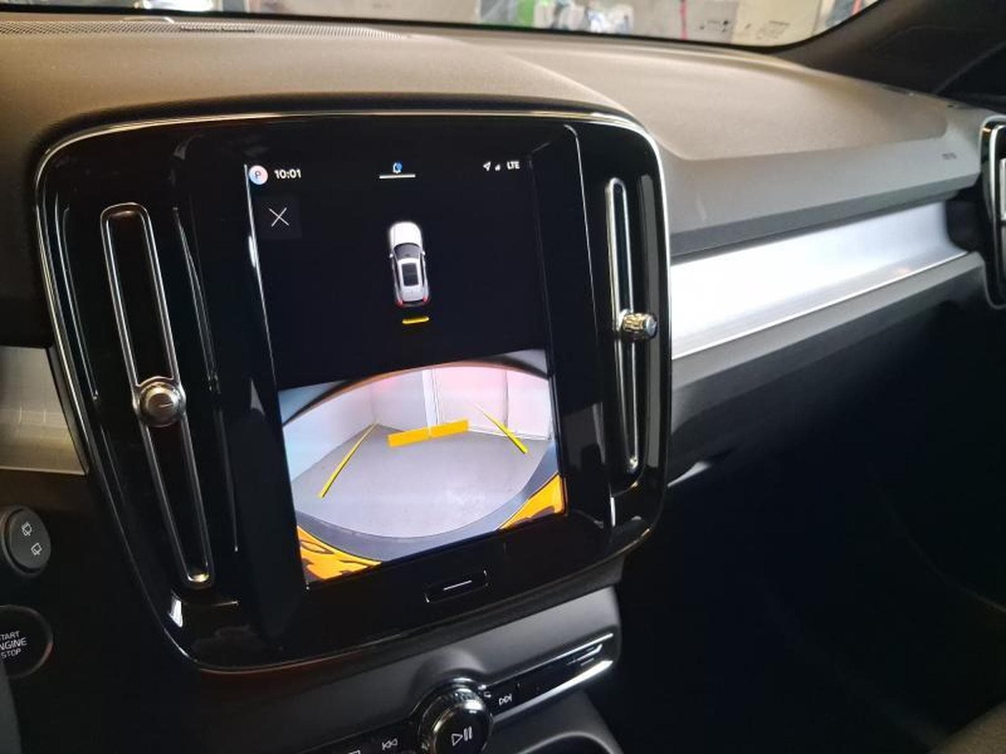 Volvo XC40 Dark (2026) - Foto 8