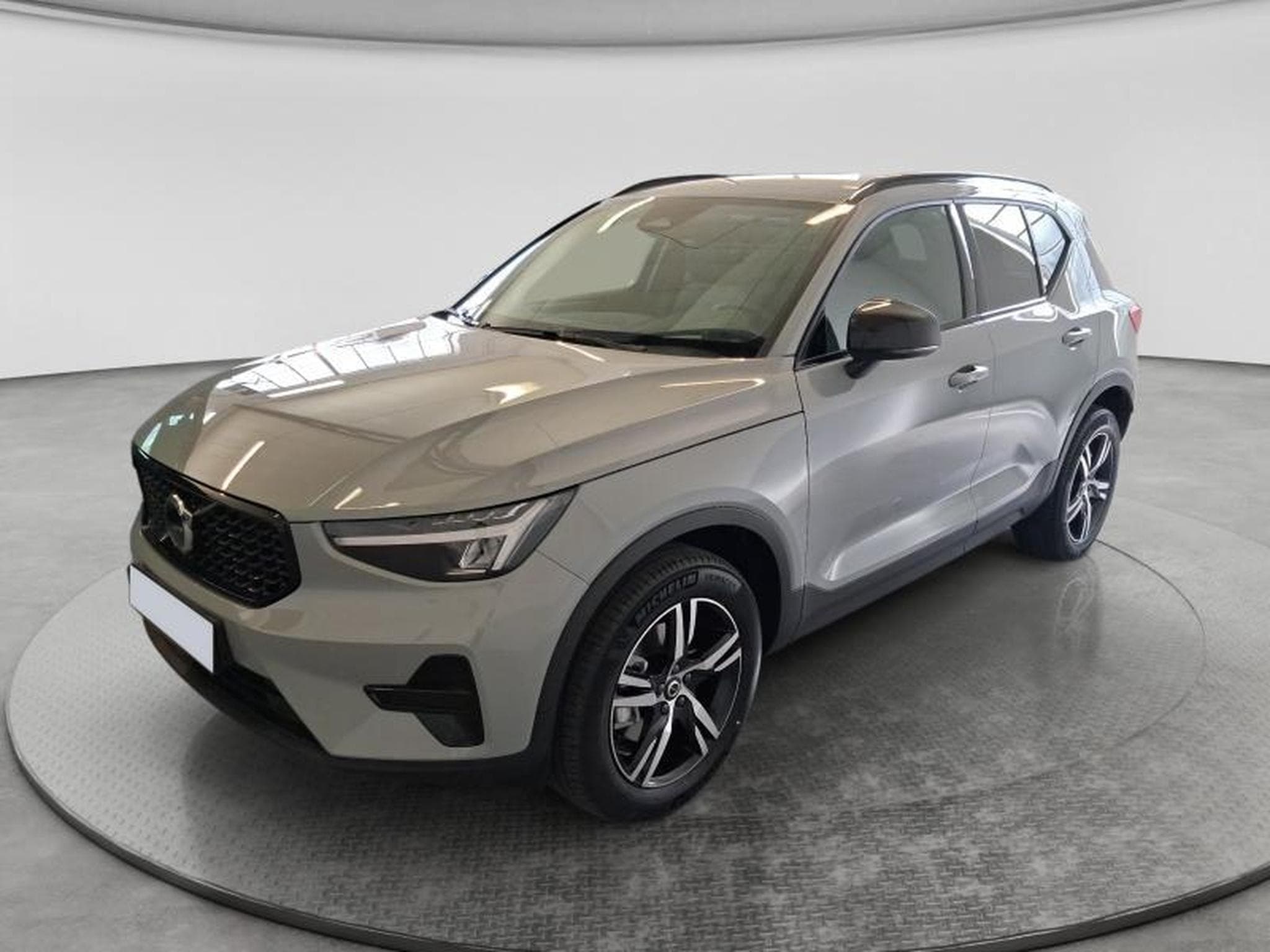 Volvo XC40 Dark (2026) - Foto 1