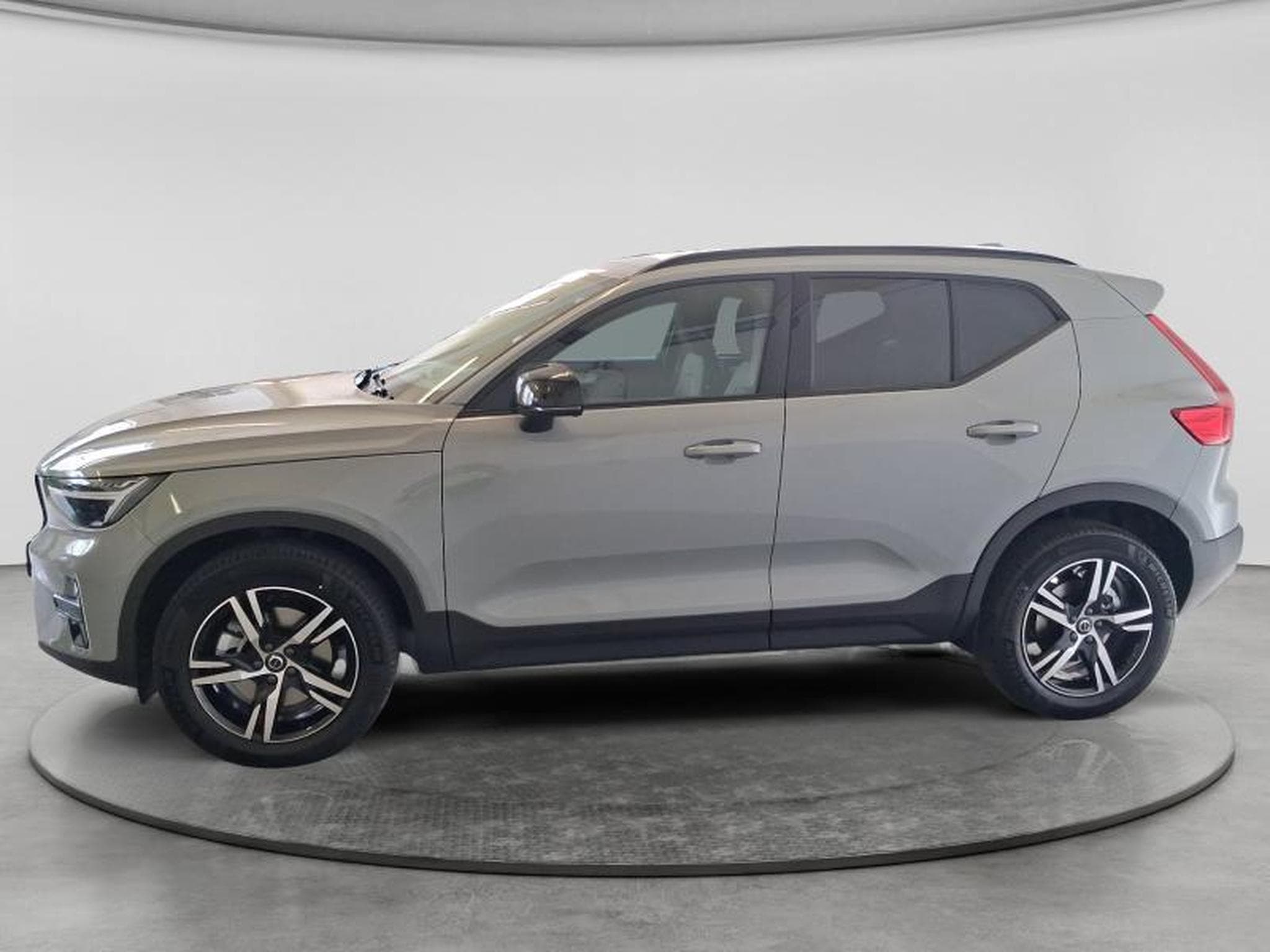 Volvo XC40 Dark (2026) - Foto 18