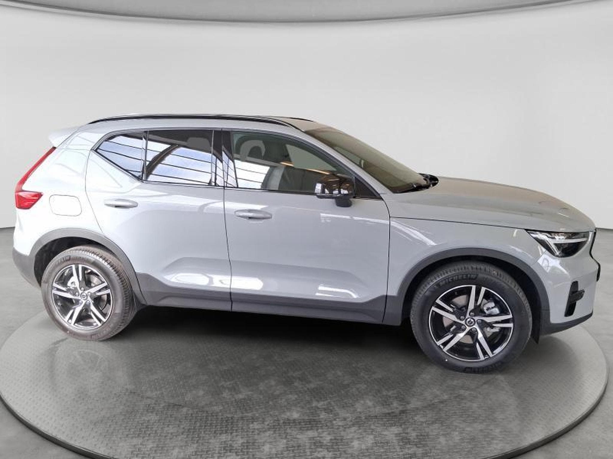 Volvo XC40 Dark (2026) - Foto 19
