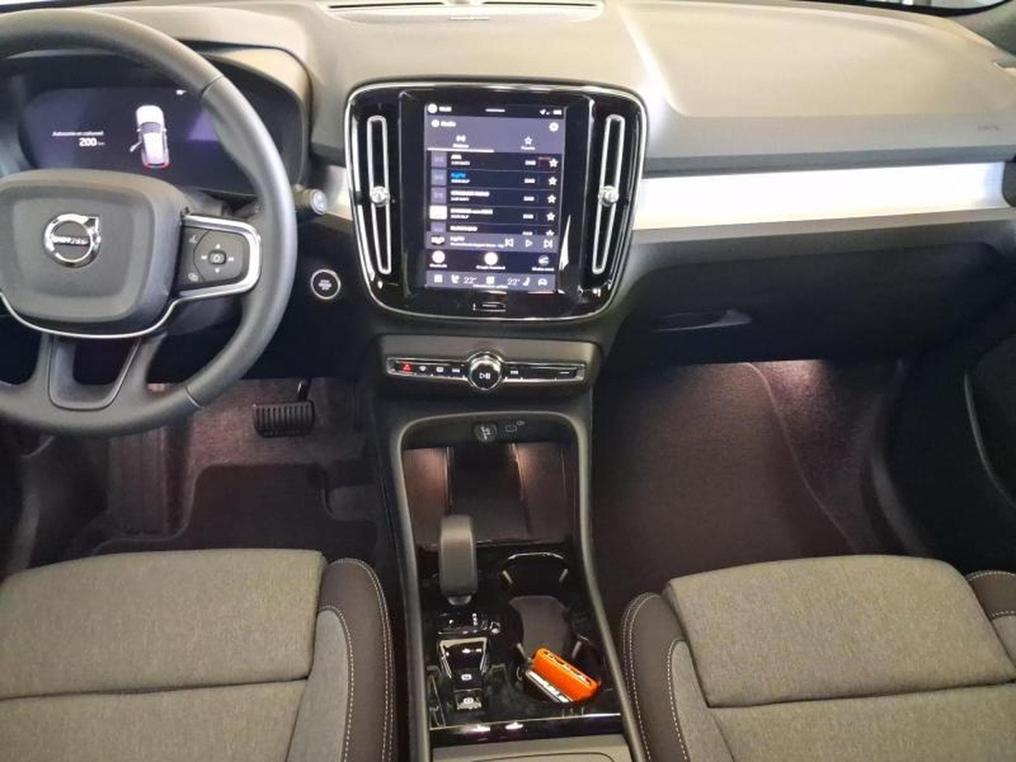 Volvo XC40 Dark (2026) - Foto 9