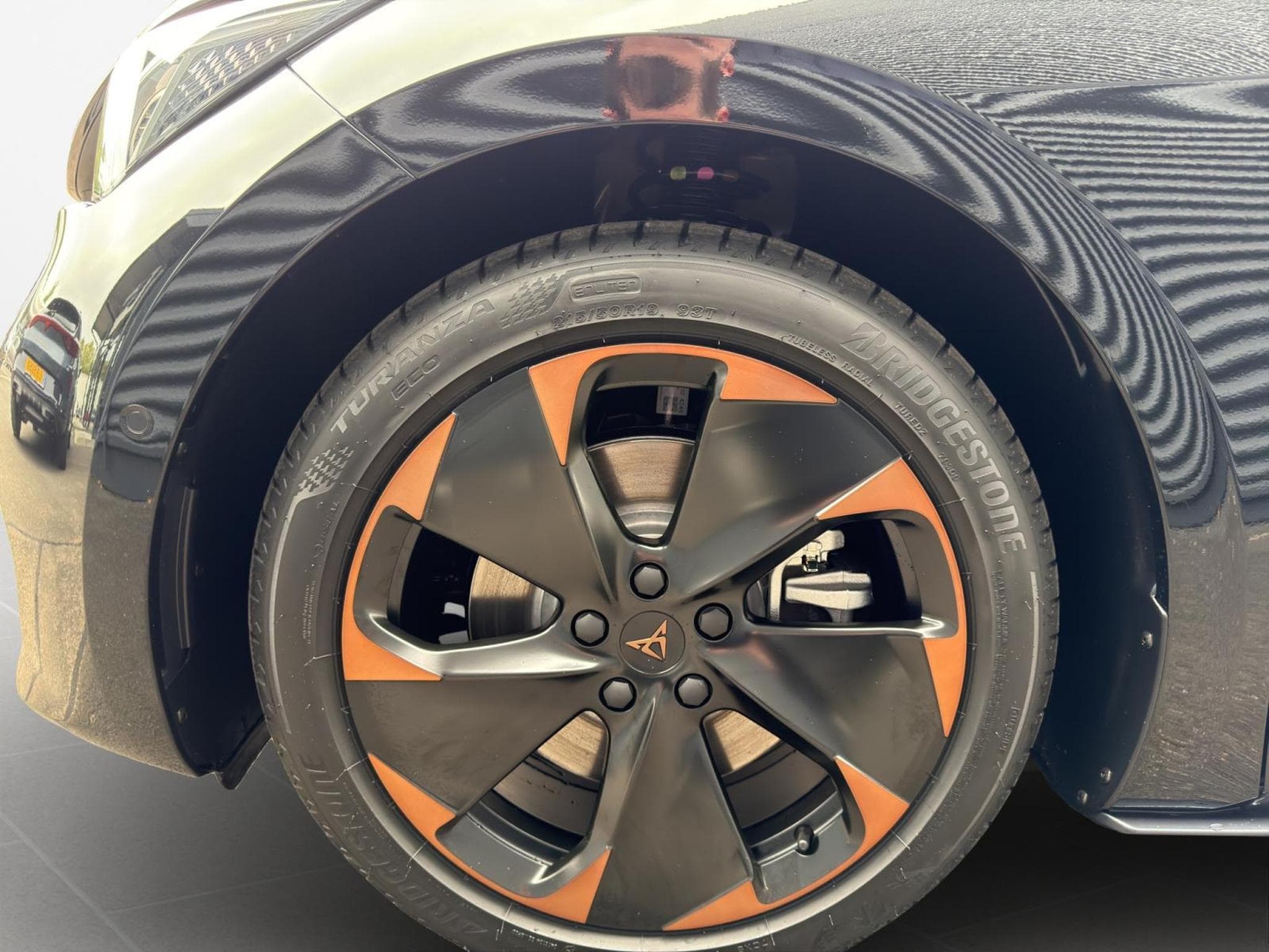 Cupra Born 59kWh 170kW/231ch (2025) - Photo 8