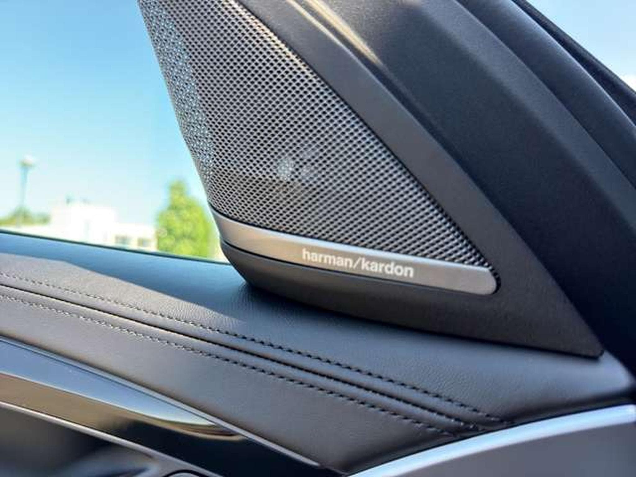 Alpina B5 Touring SWITCH-TRONIC Allrad Pano/HarmanKardo (2021) - Photo 26