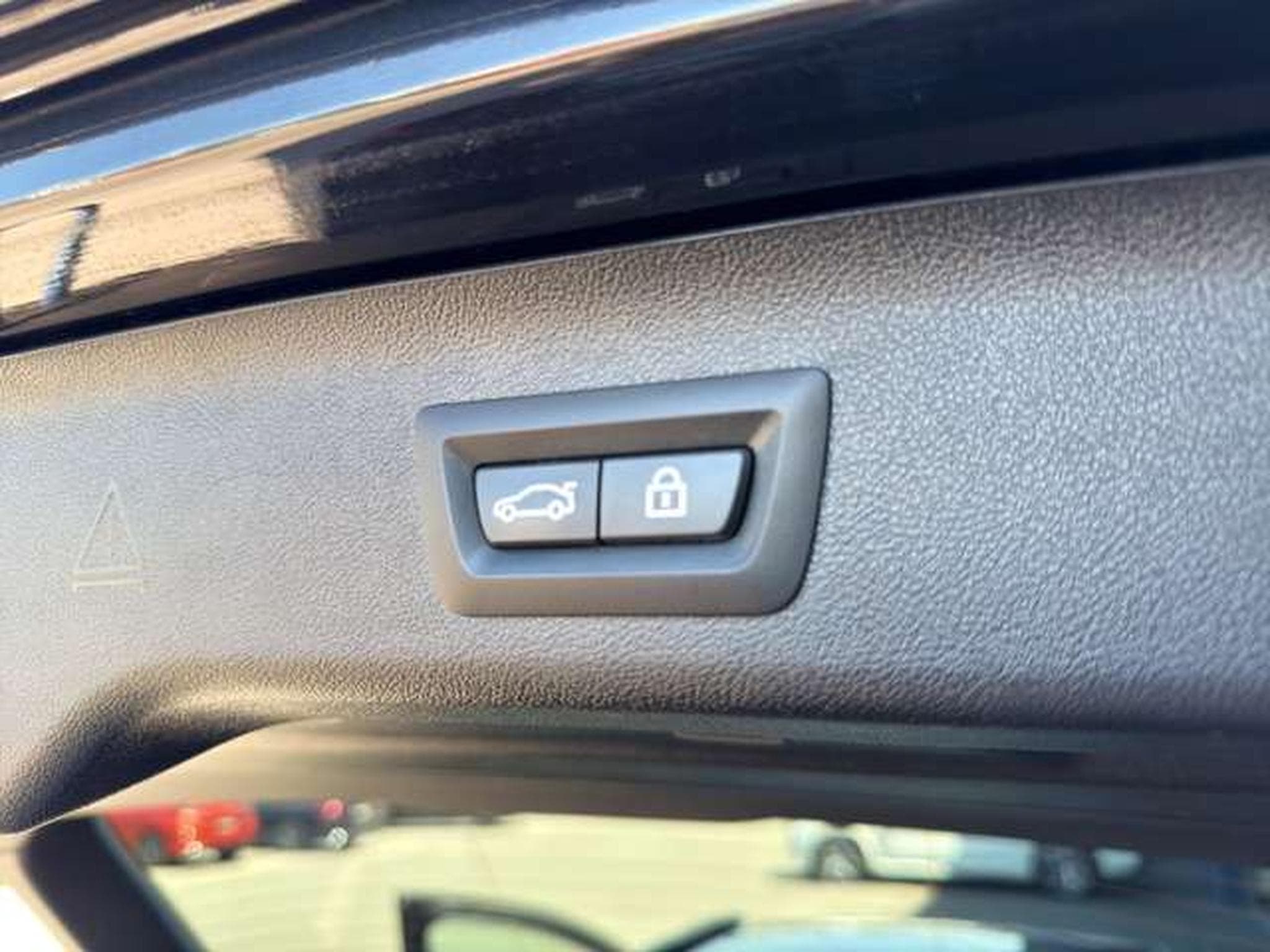 Alpina B5 Touring SWITCH-TRONIC Allrad Pano/HarmanKardo (2021) - Photo 31