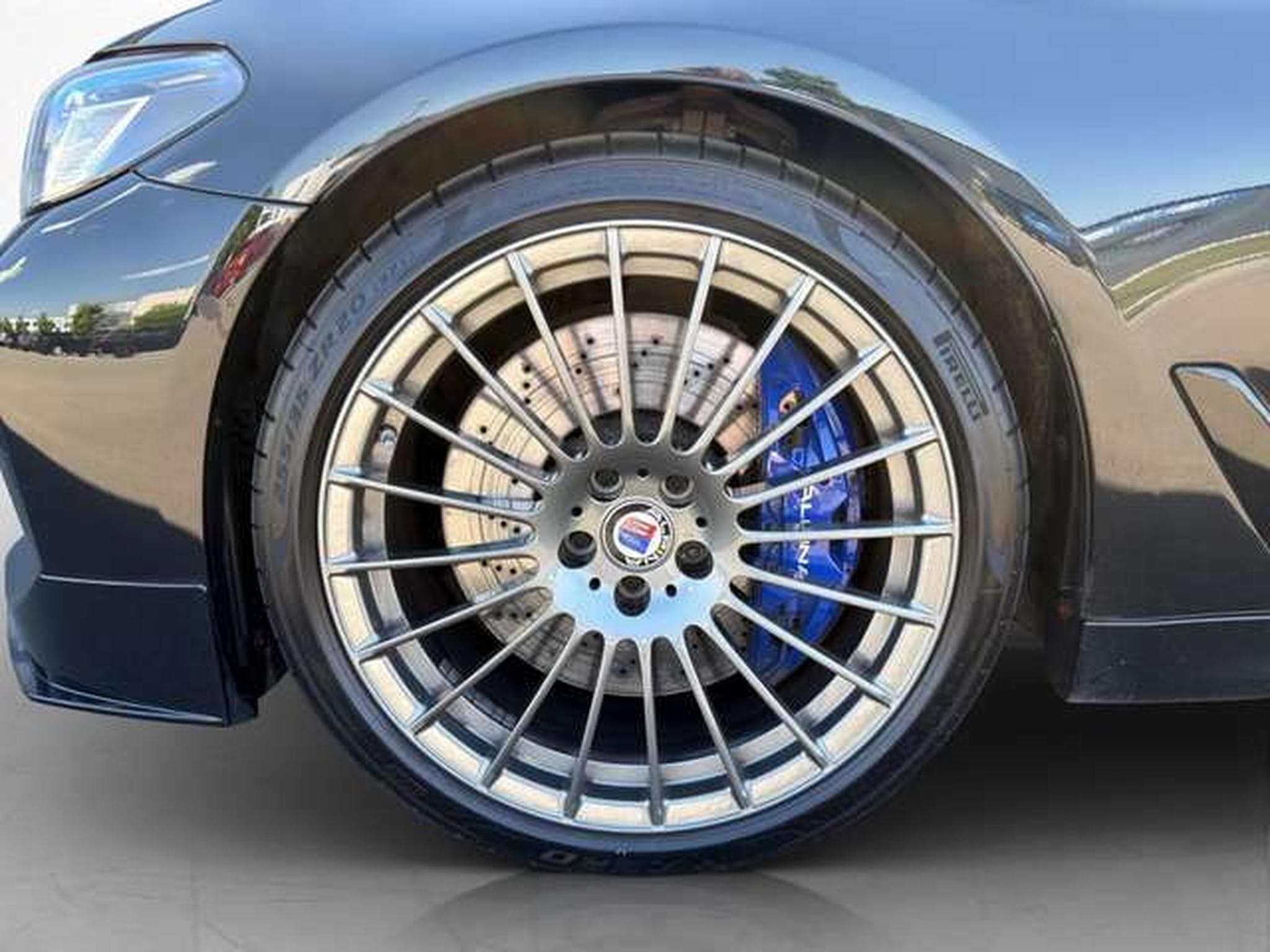 Alpina B5 Touring SWITCH-TRONIC Allrad Pano/HarmanKardo (2021) - Photo 34