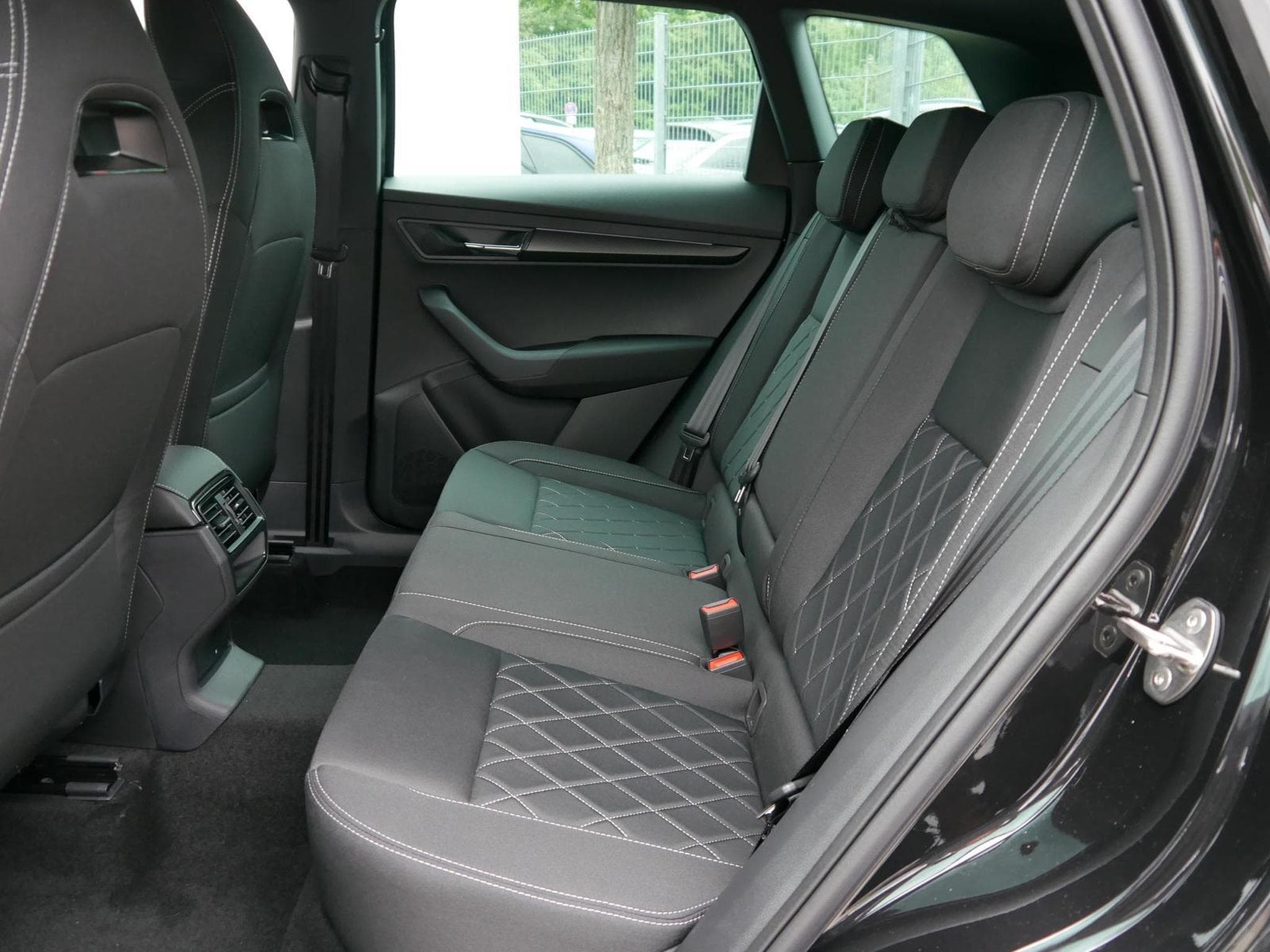 Skoda Karoq Sportline 2.0 TSI 4x4 DSG (2026) - Photo 7