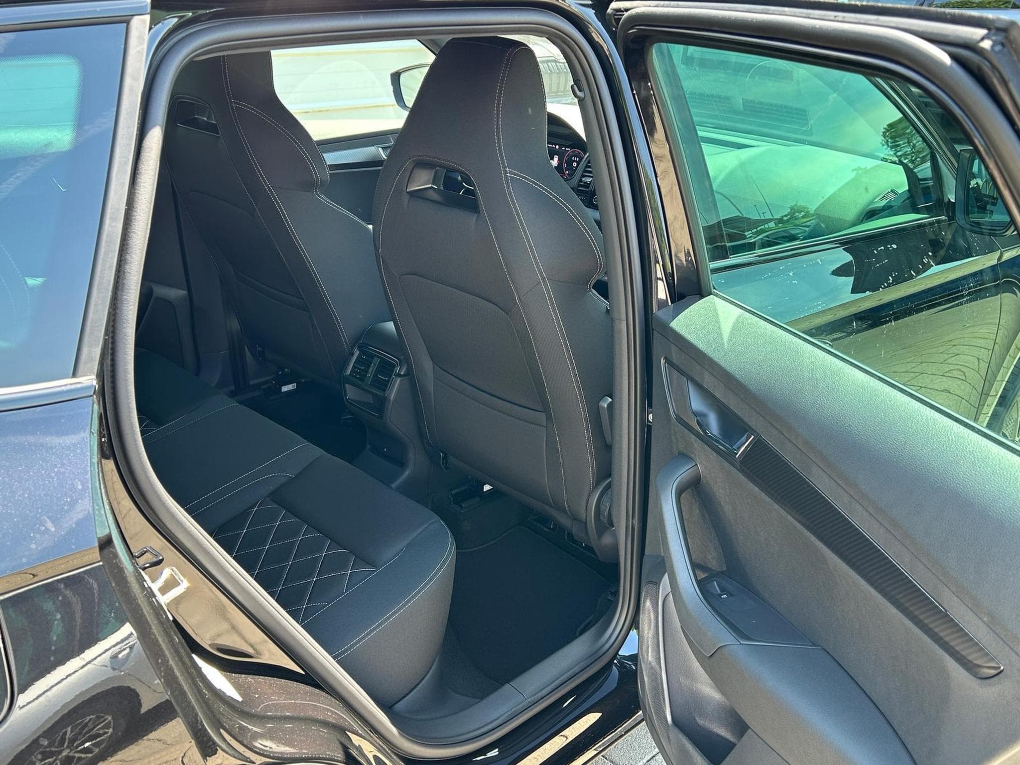 Skoda Karoq Sportline (2026) - Photo 13