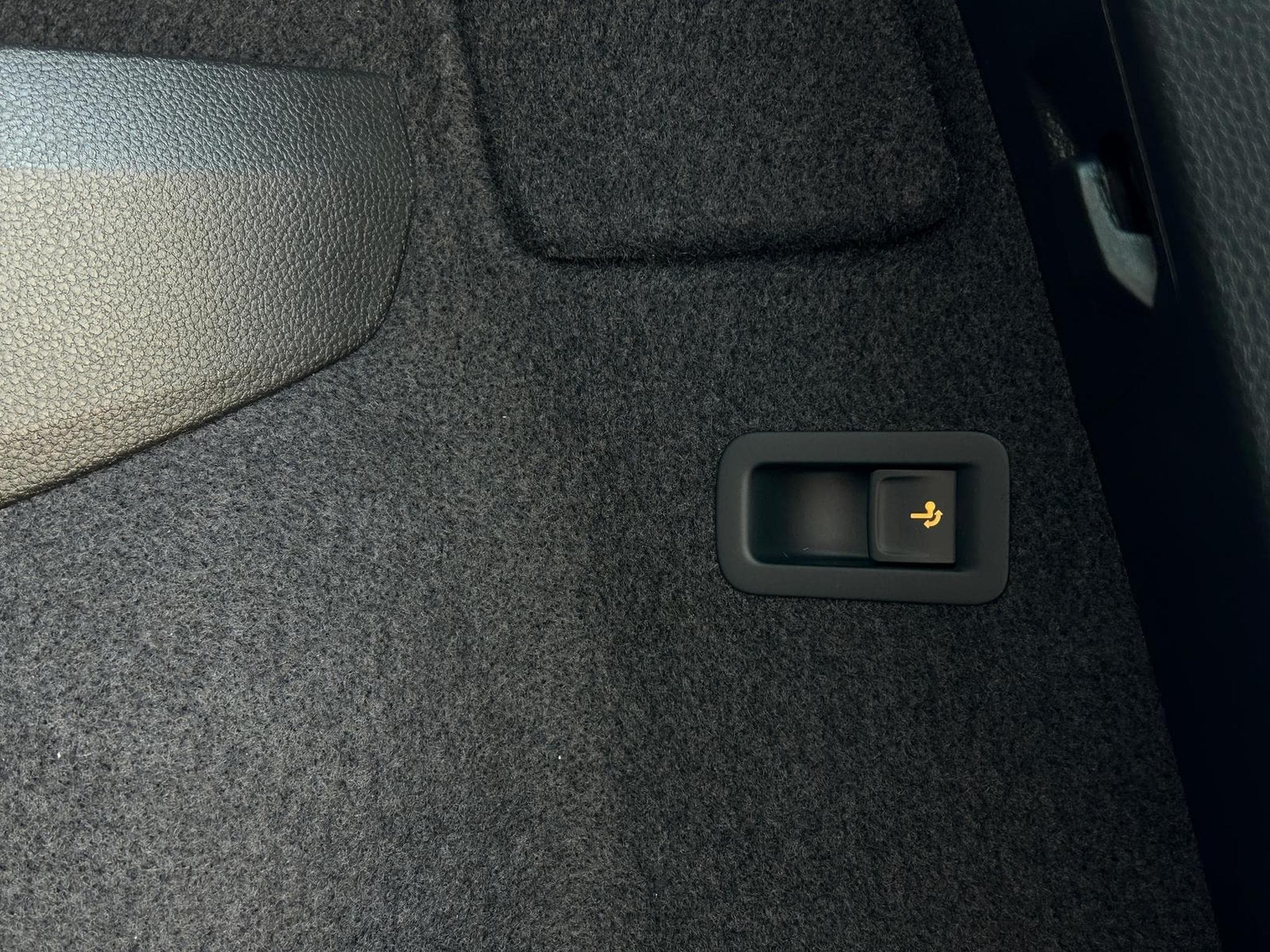 Skoda Karoq Sportline (2026) - Photo 17