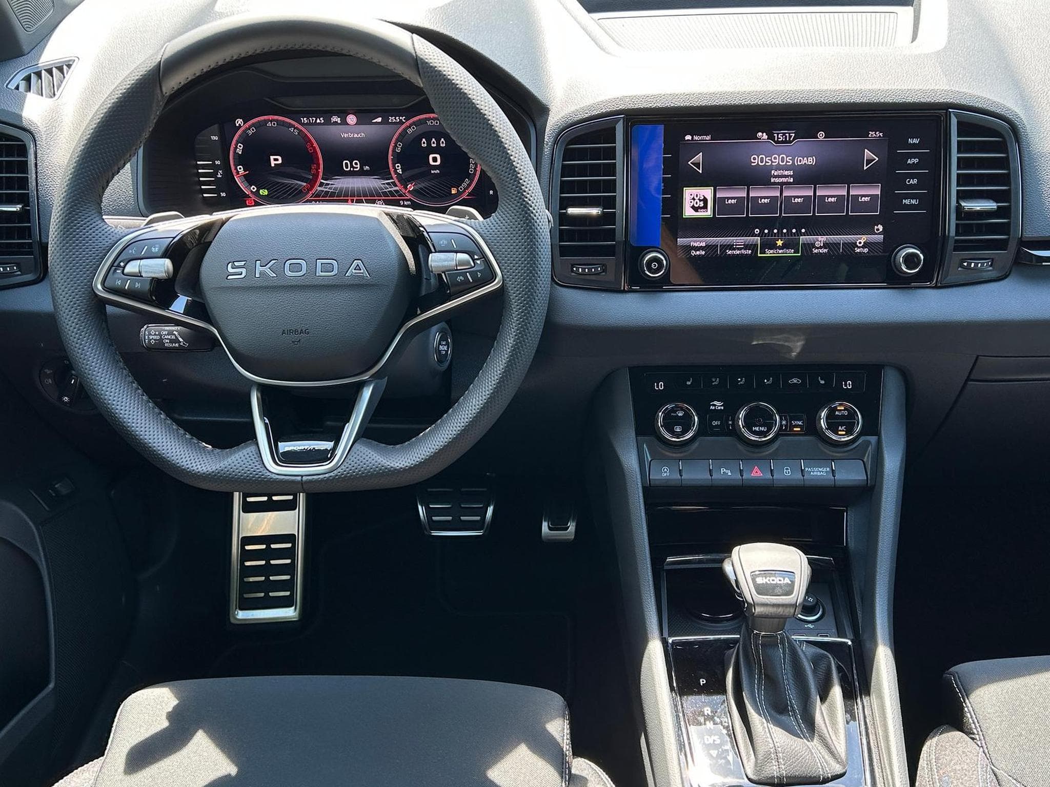 Skoda Karoq Sportline (2026) - Photo 8