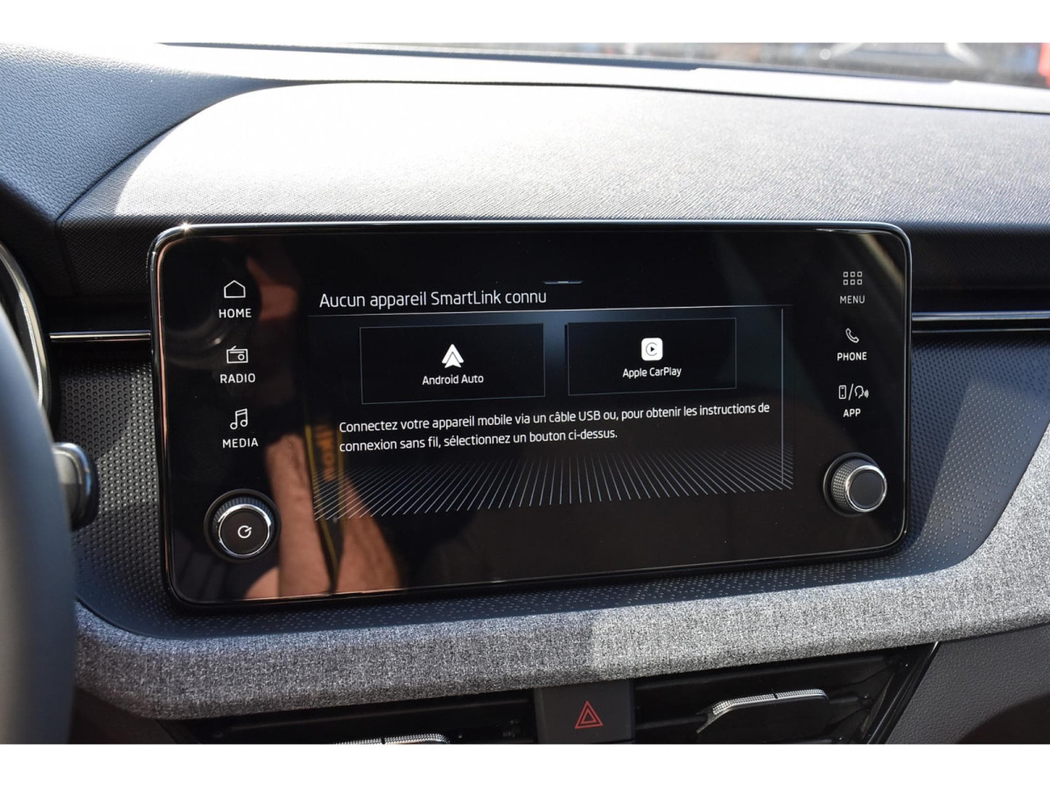 Skoda Kamiq 1.0 TSI 116 DSG Selection REGUL SMARTLINK CAM KEYLESS NEUF (2025) - Photo 12