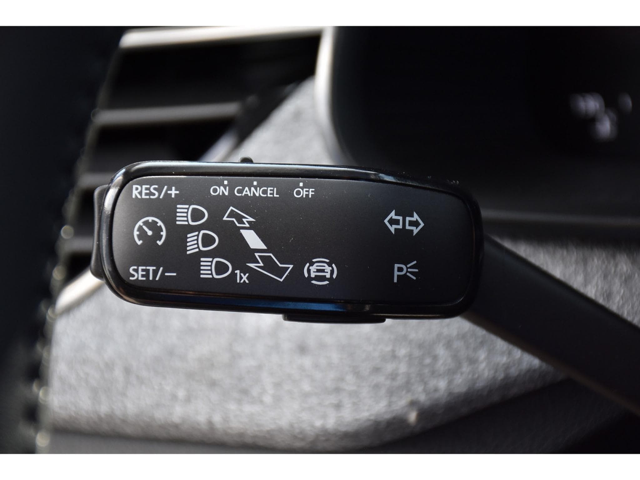 Skoda Kamiq 1.0 TSI 116 DSG Selection REGUL SMARTLINK CAM KEYLESS NEUF (2025) - Photo 18