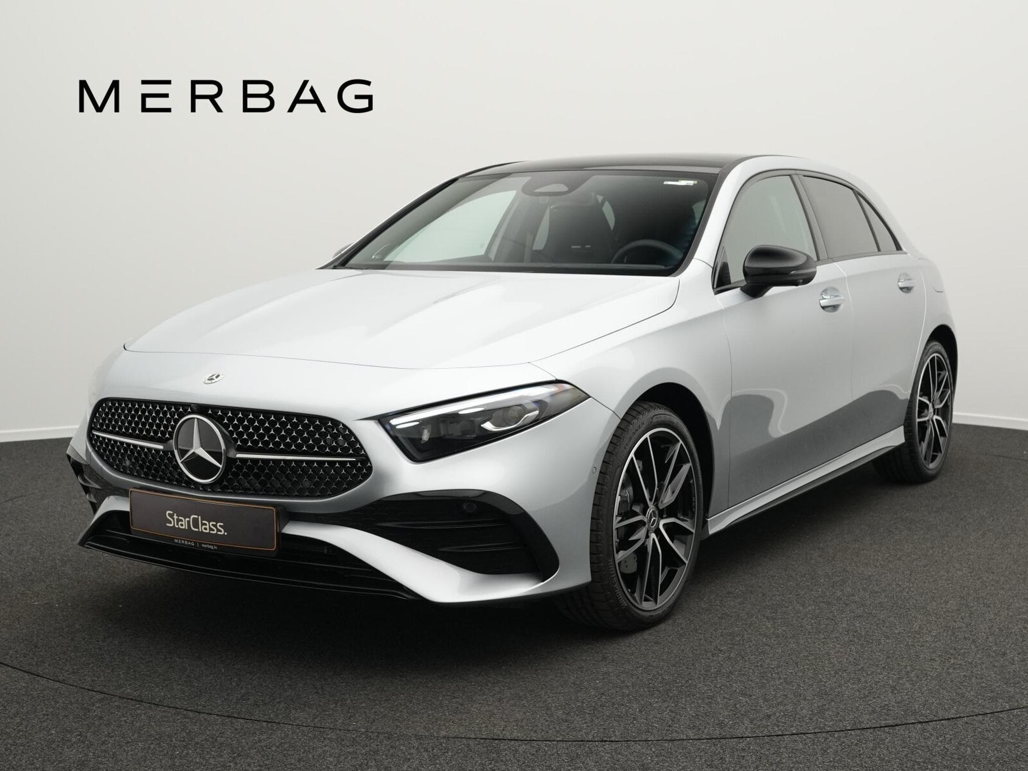 Mercedes A 250 e mit EQ Hybrid Technologie Pano+Multi+360°+Totw+Distr+19" (2026) - Foto 1