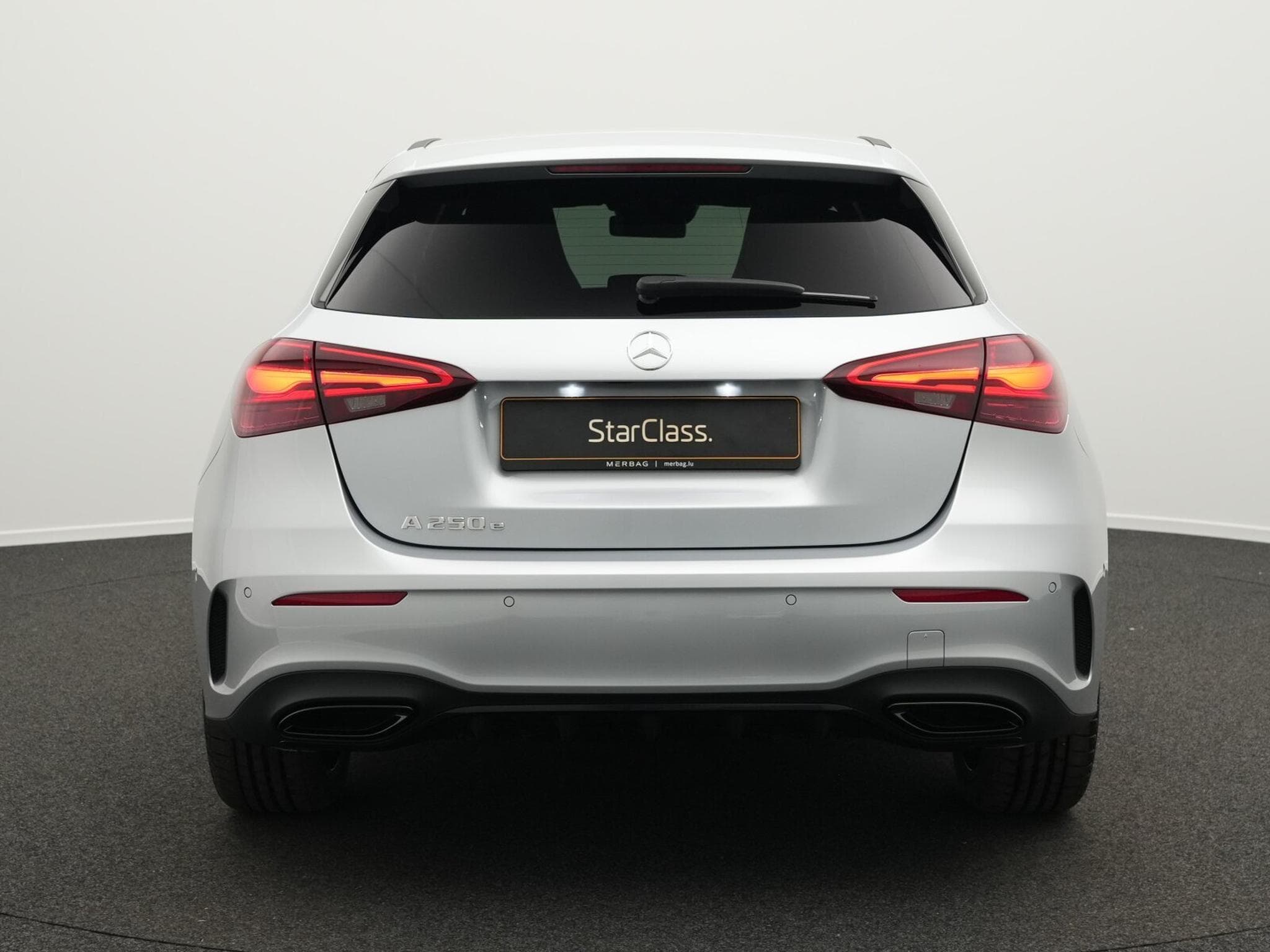 Mercedes A 250 e mit EQ Hybrid Technologie Pano+Multi+360°+Totw+Distr+19" (2026) - Foto 4