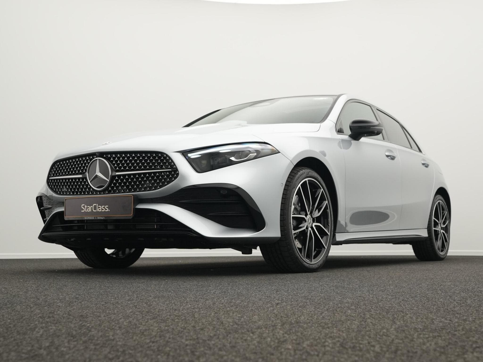 Mercedes A 250 e mit EQ Hybrid Technologie Pano+Multi+360°+Totw+Distr+19" (2026) - Foto 8