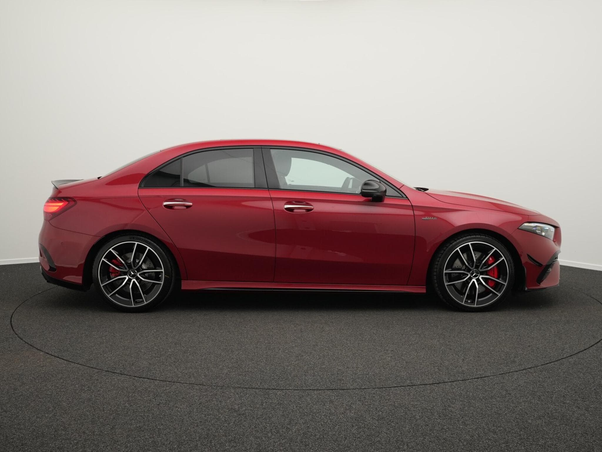 Mercedes A 35 AMG Mercedes-AMG A 35 4MATIC Limousine Multi+Pano+Night+Headup+1 (2025) - Foto 5