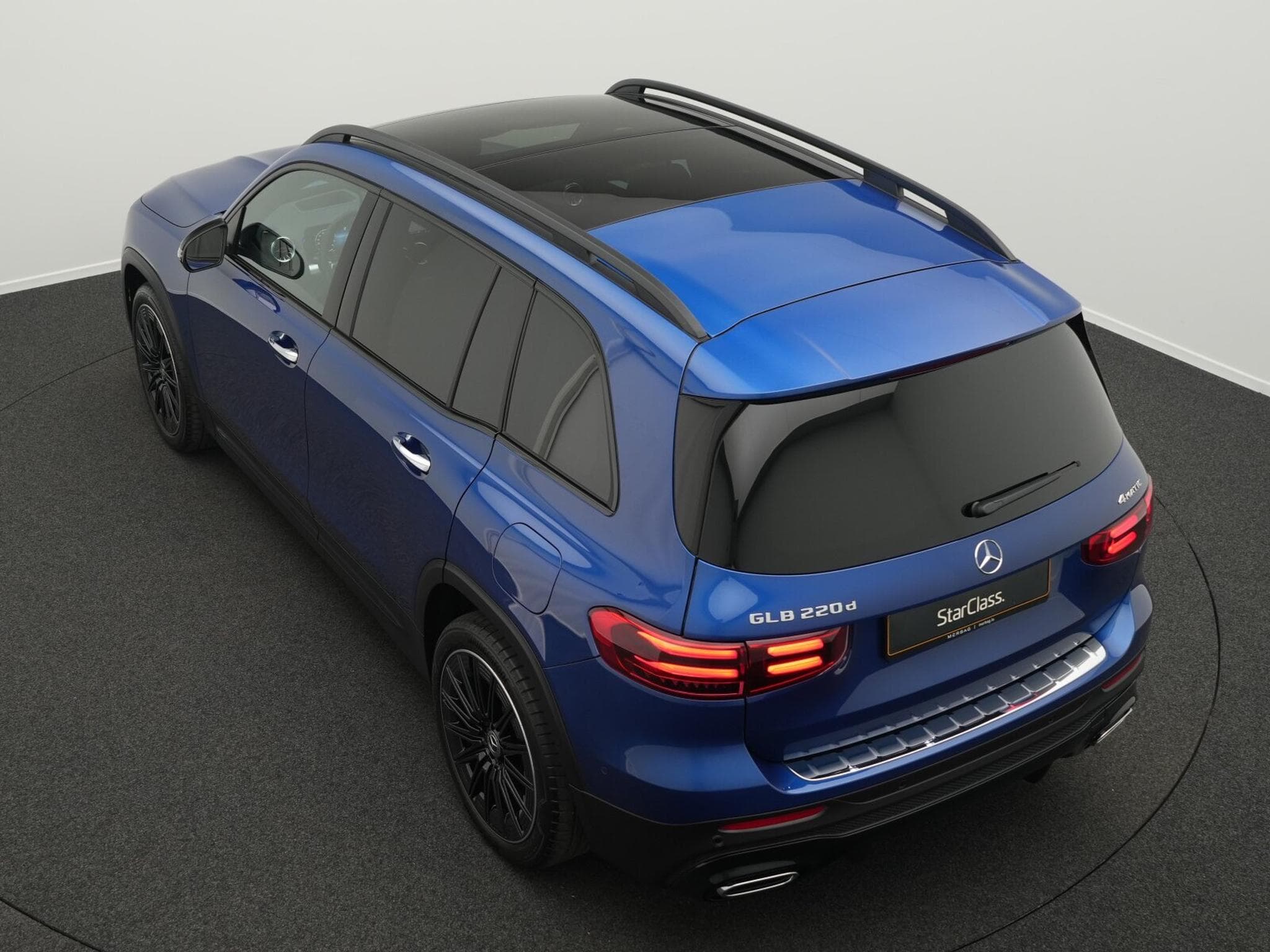 Mercedes GLB 220 d 4MATIC Multi+Pano+Distr+20"+360° (2025) - Foto 11