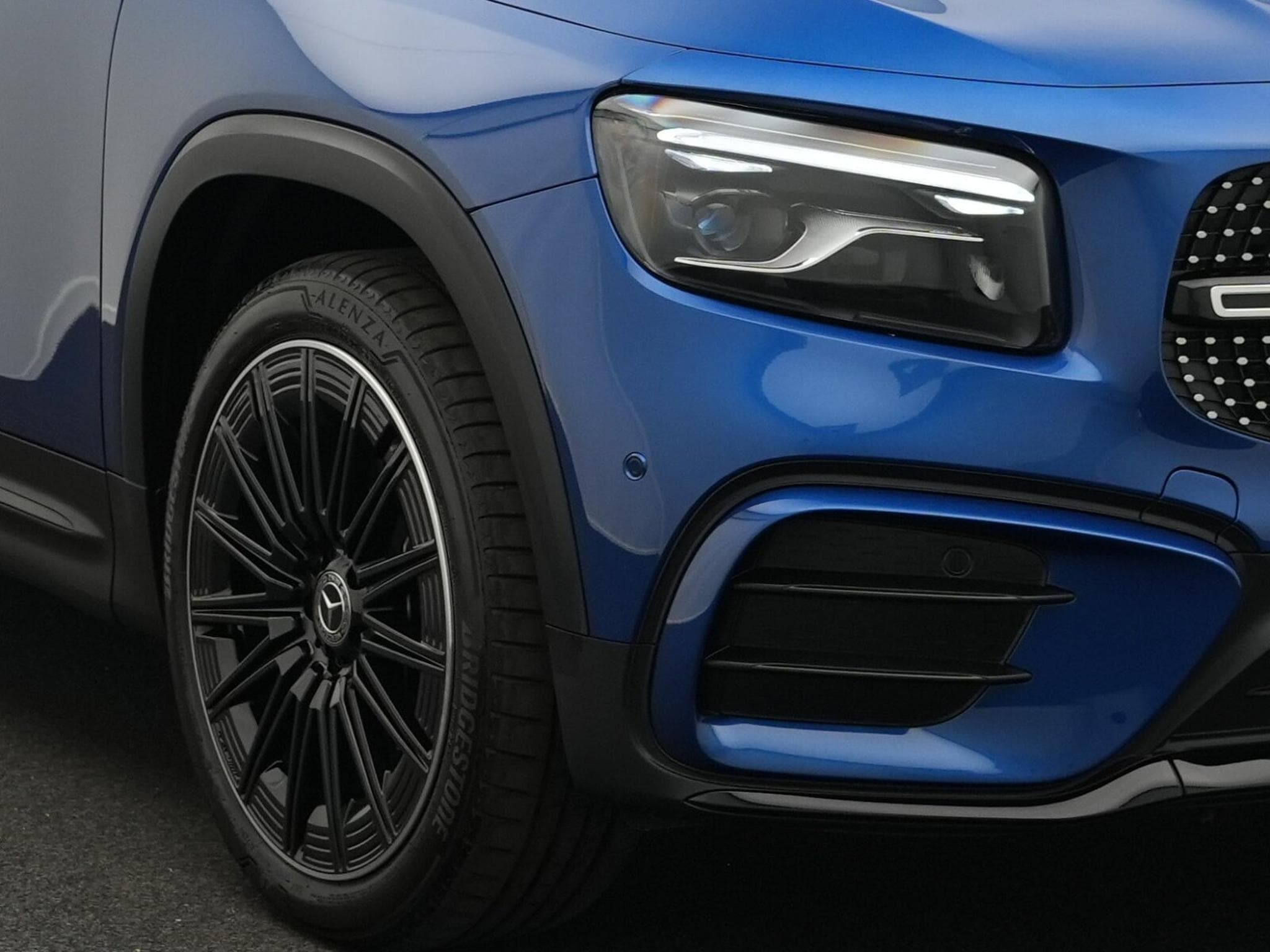 Mercedes GLB 220 d 4MATIC Multi+Pano+Distr+20"+360° (2025) - Foto 7