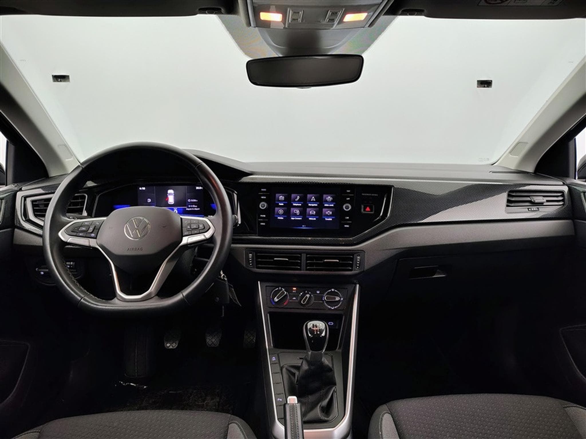VW Polo 1.0 TSI Life NAVI/LED/PDC (2022) - Photo 8