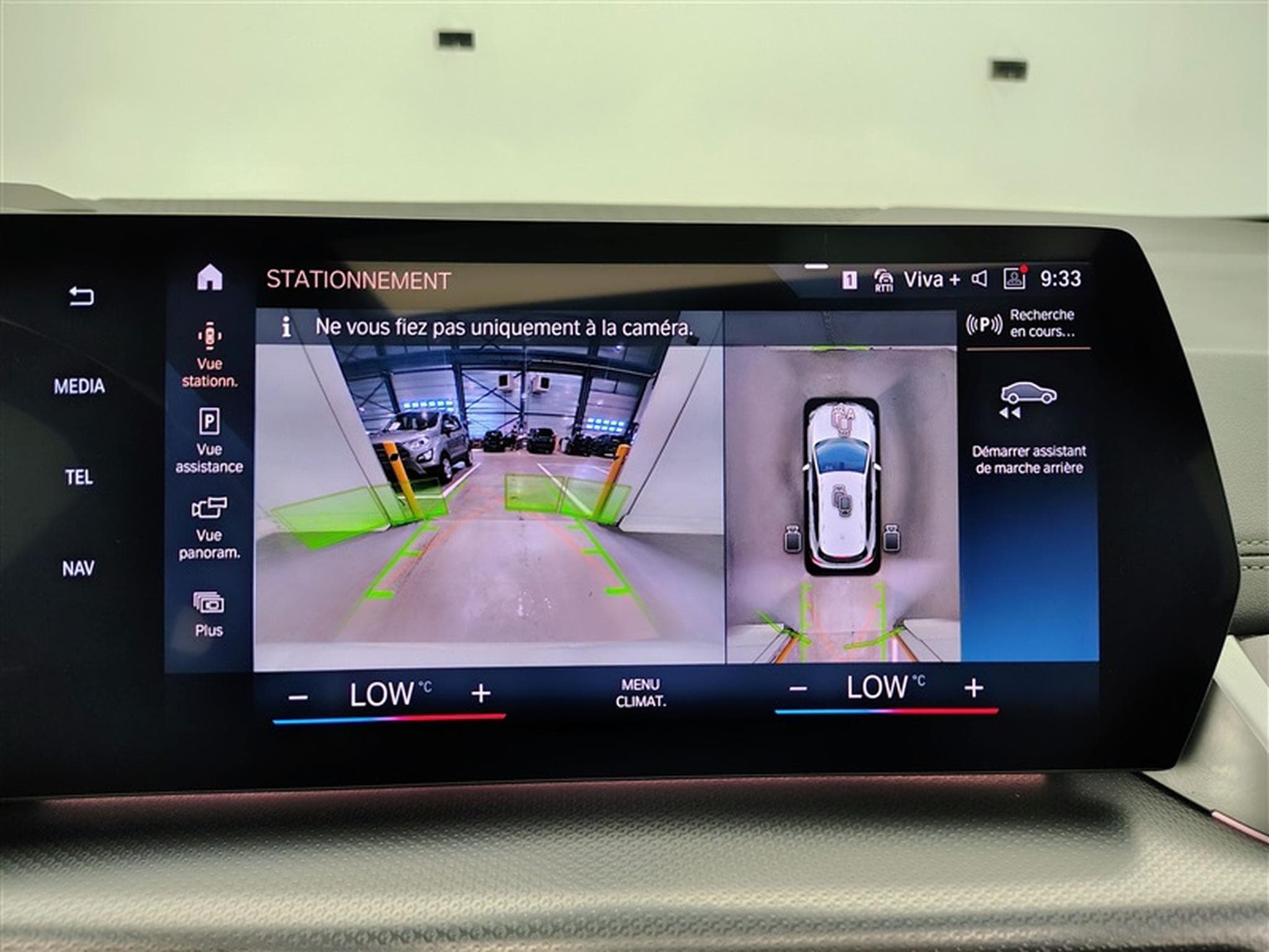 BMW 218 iA Pack M NAVI / FULL LED / CUIR PARTIEL / CAMERA / JA 17 (2023) - Photo 18