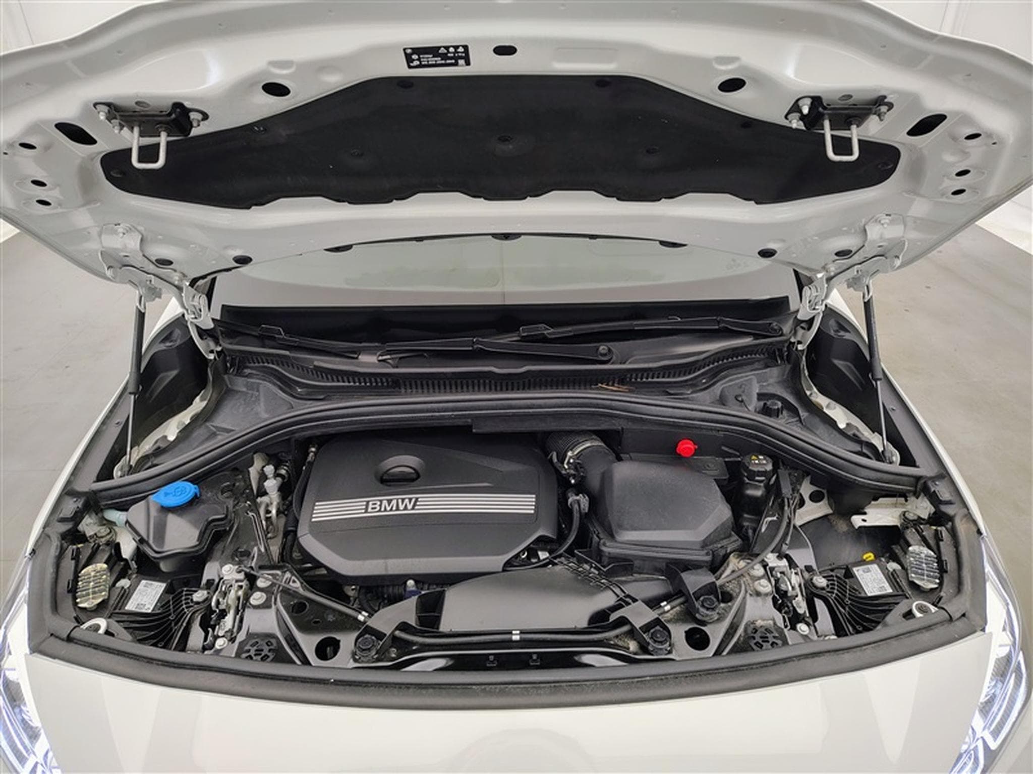 BMW 218 iA Pack M NAVI / FULL LED / CUIR PARTIEL / CAMERA / JA 17 (2023) - Photo 21