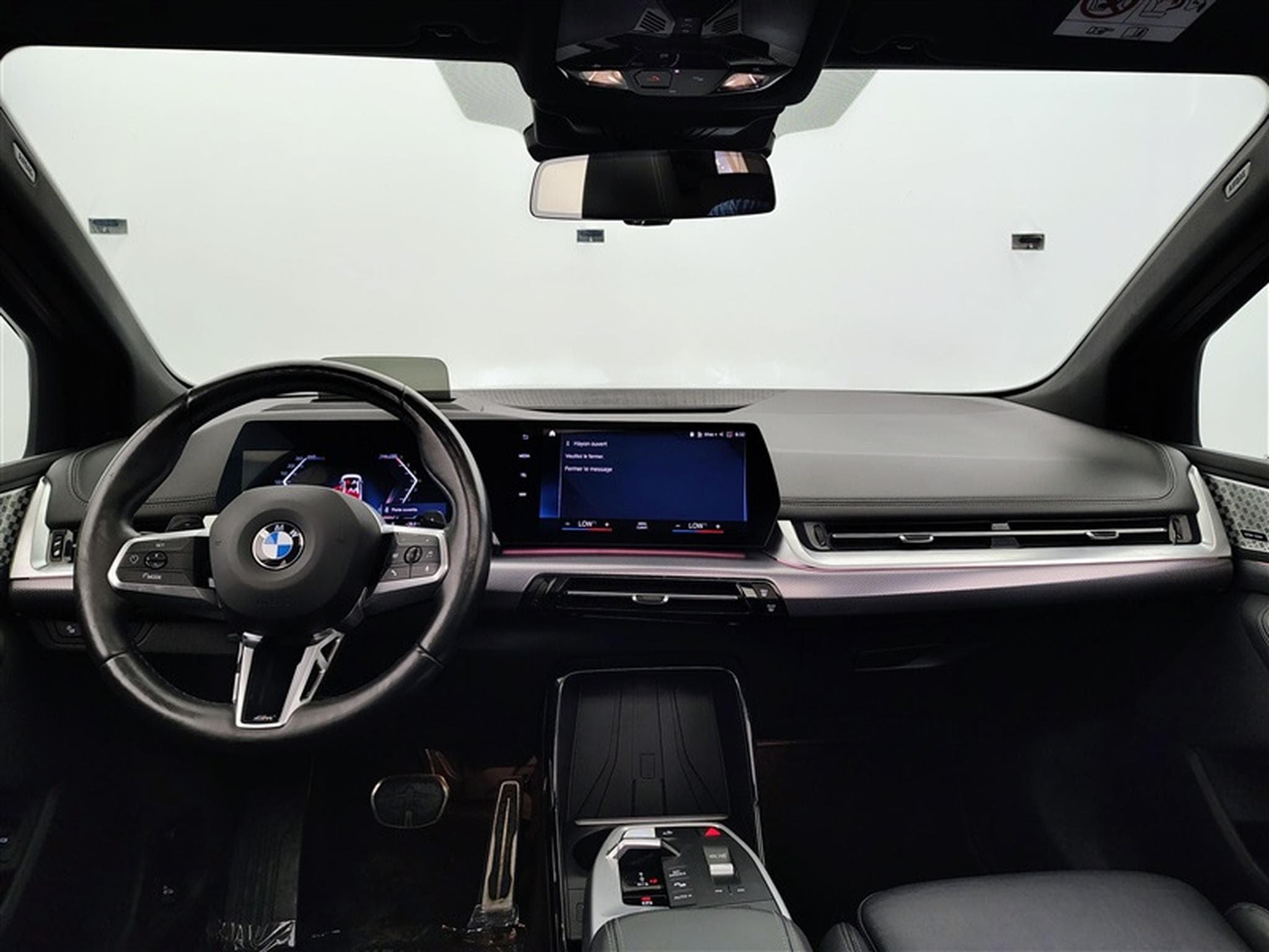 BMW 218 iA Pack M NAVI / FULL LED / CUIR PARTIEL / CAMERA / JA 17 (2023) - Photo 8