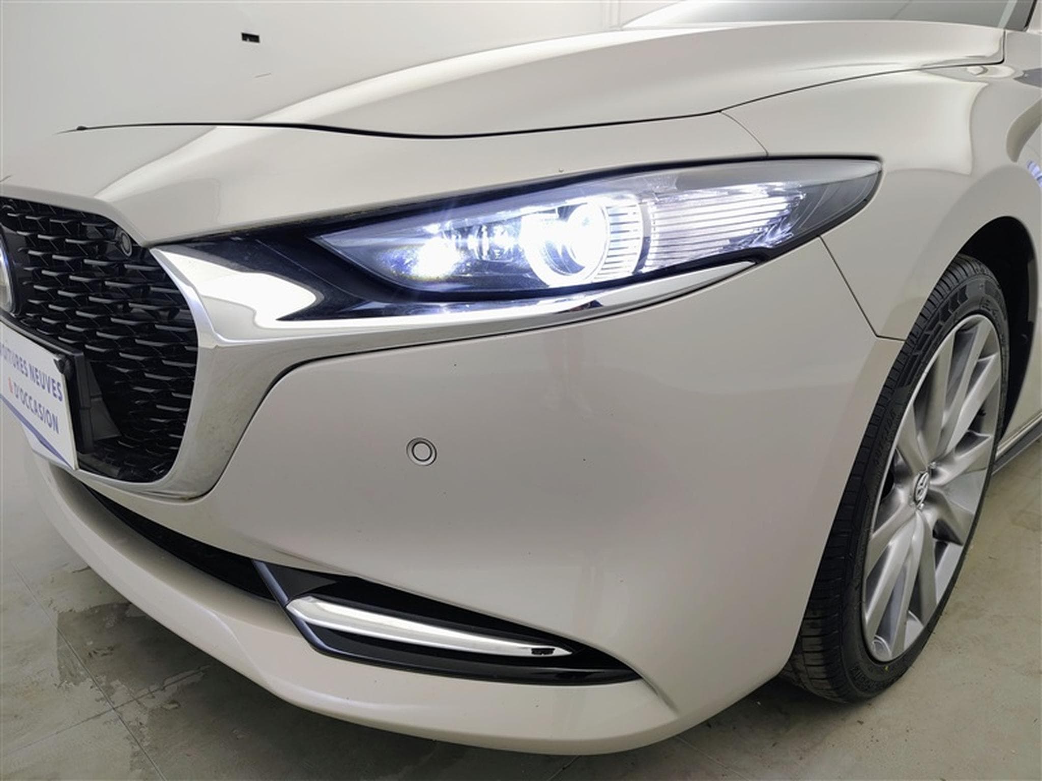 Mazda 3 Hatchback 2.0i e-Skyactiv-G Nagisa (2024) - Foto 15