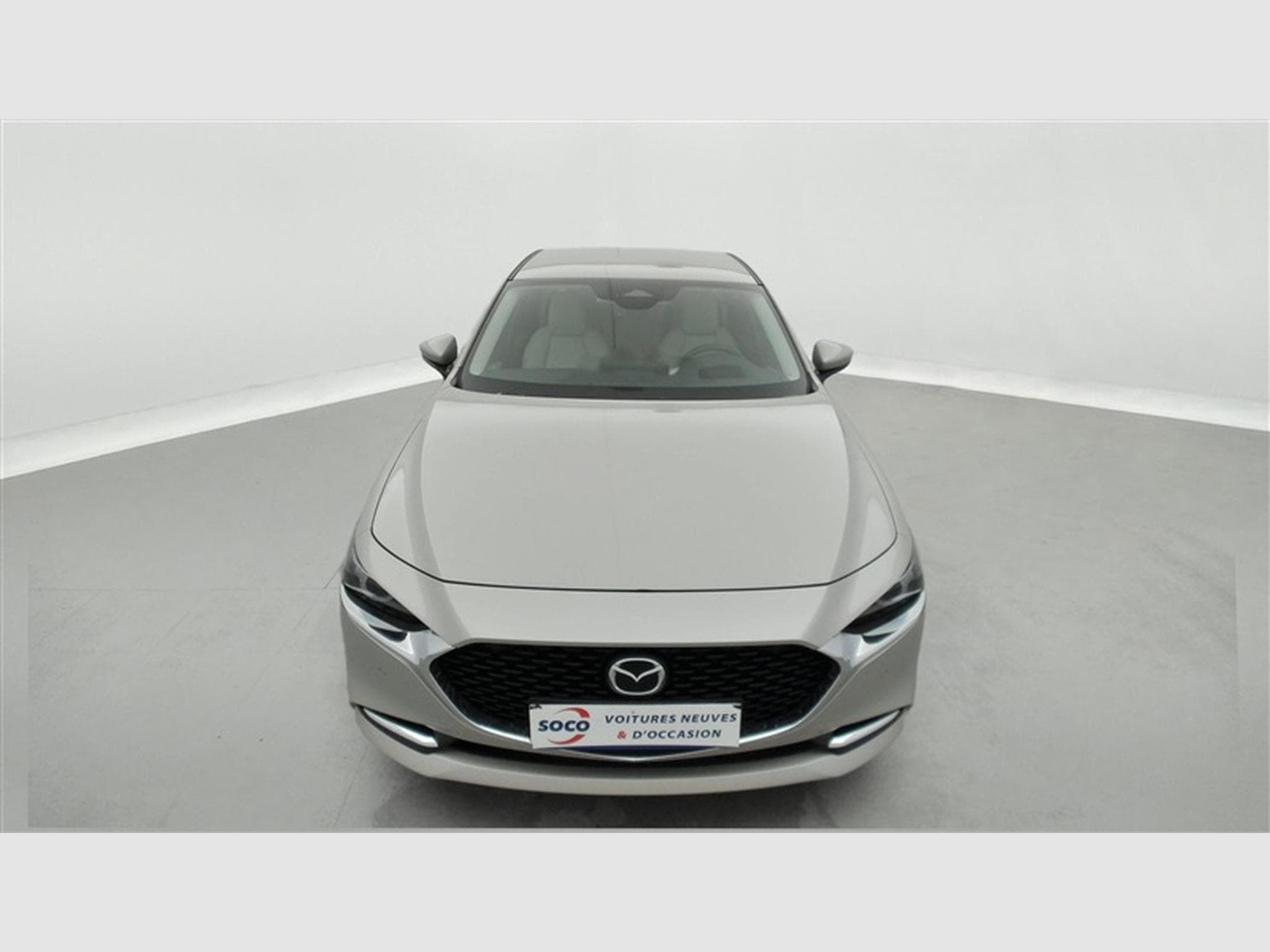 Mazda 3 Hatchback 2.0i e-Skyactiv-G Nagisa (2024) - Foto 4
