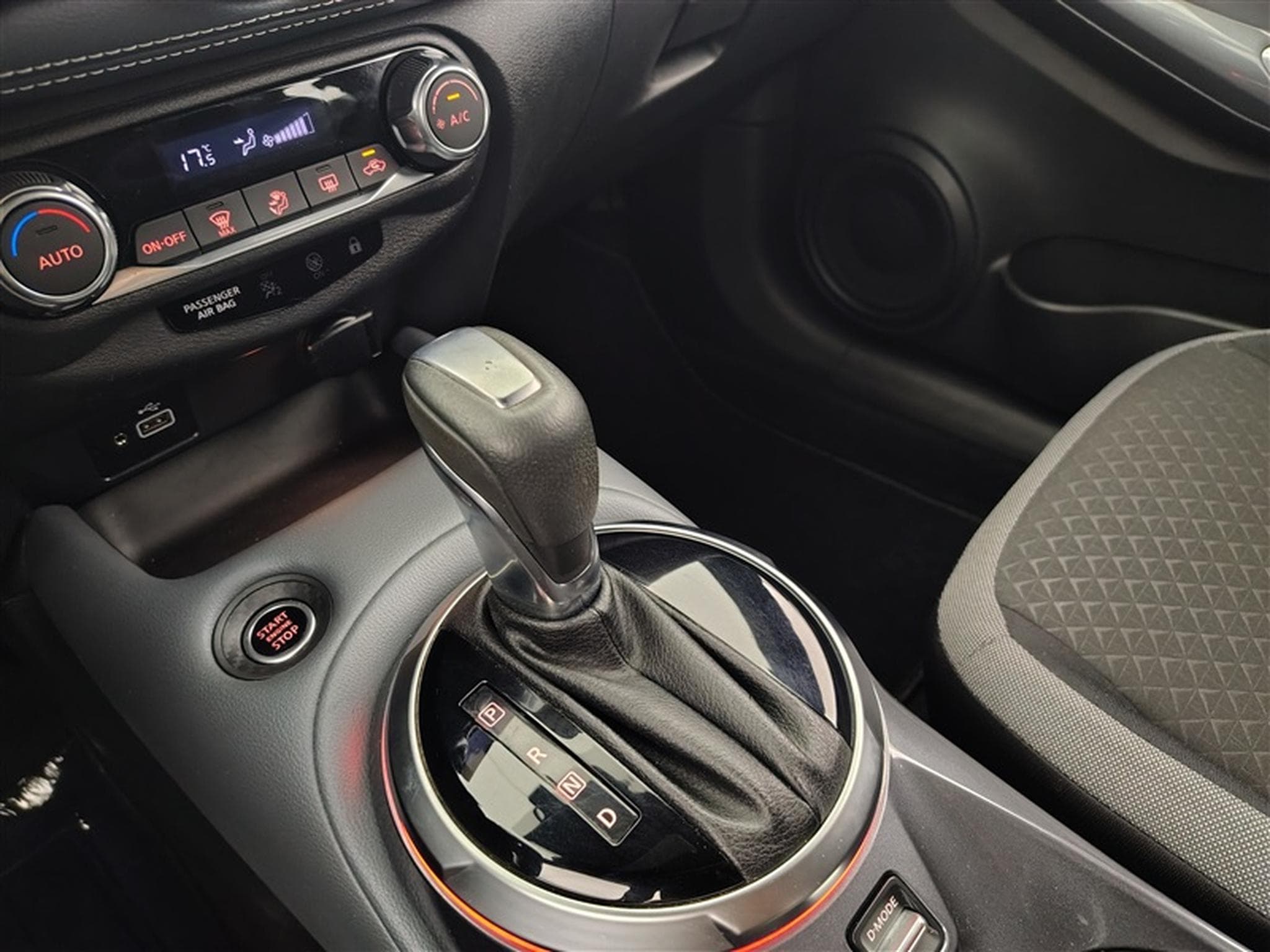 Nissan Juke 1.0 DIG-T 2WD Acenta DCT°NAV°CARPLAY°FULL LED°CAM°PDC°JA17 (2021) - Photo 12