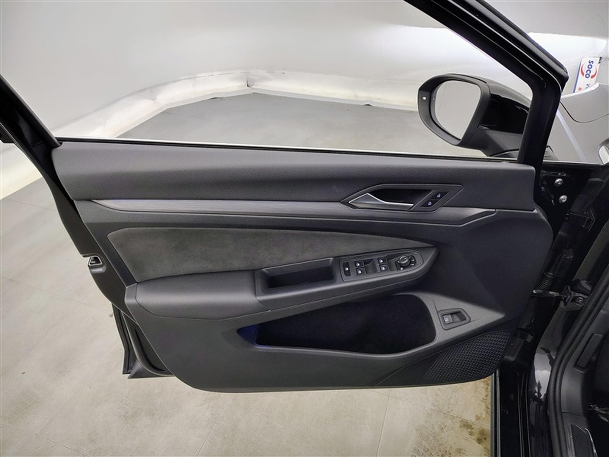 VW Golf 1.4 eHybrid PHEV Style DSG/ALCANTARA/NAVI/FULL LED (2023) - Photo 17