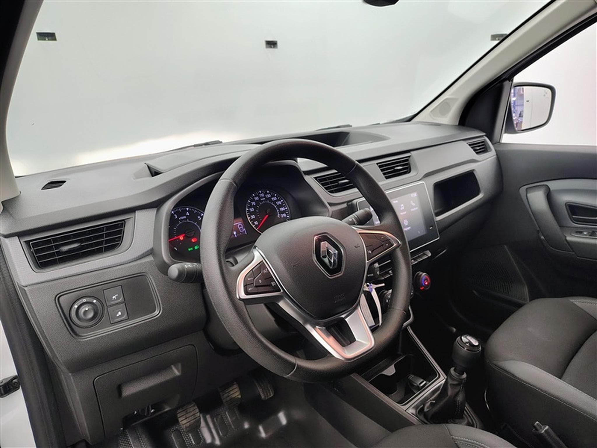 Renault Express 1.5 Blue dCi CLIM /CARPLAY/CAM (2024) - Photo 8