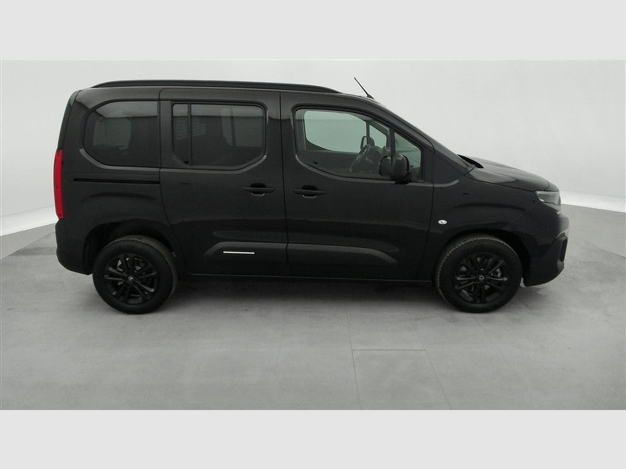 Citroen Berlingo 1.5 HDi Multispace CARPLAY / FULL LED / CAMERA / JA 16" (2026) - Photo 24