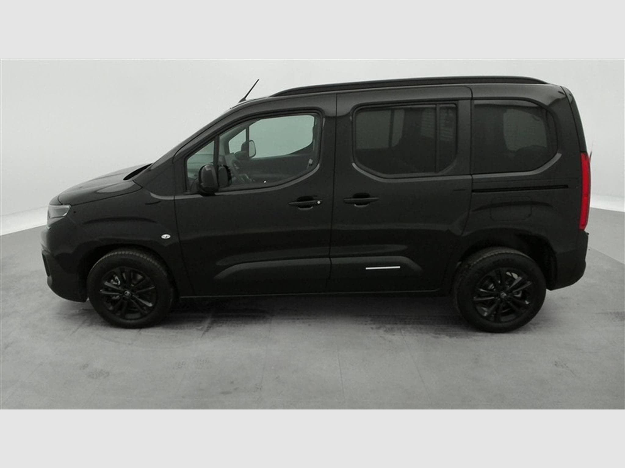 Citroen Berlingo 1.5 HDi Multispace CARPLAY / FULL LED / CAMERA / JA 16" (2026) - Photo 3