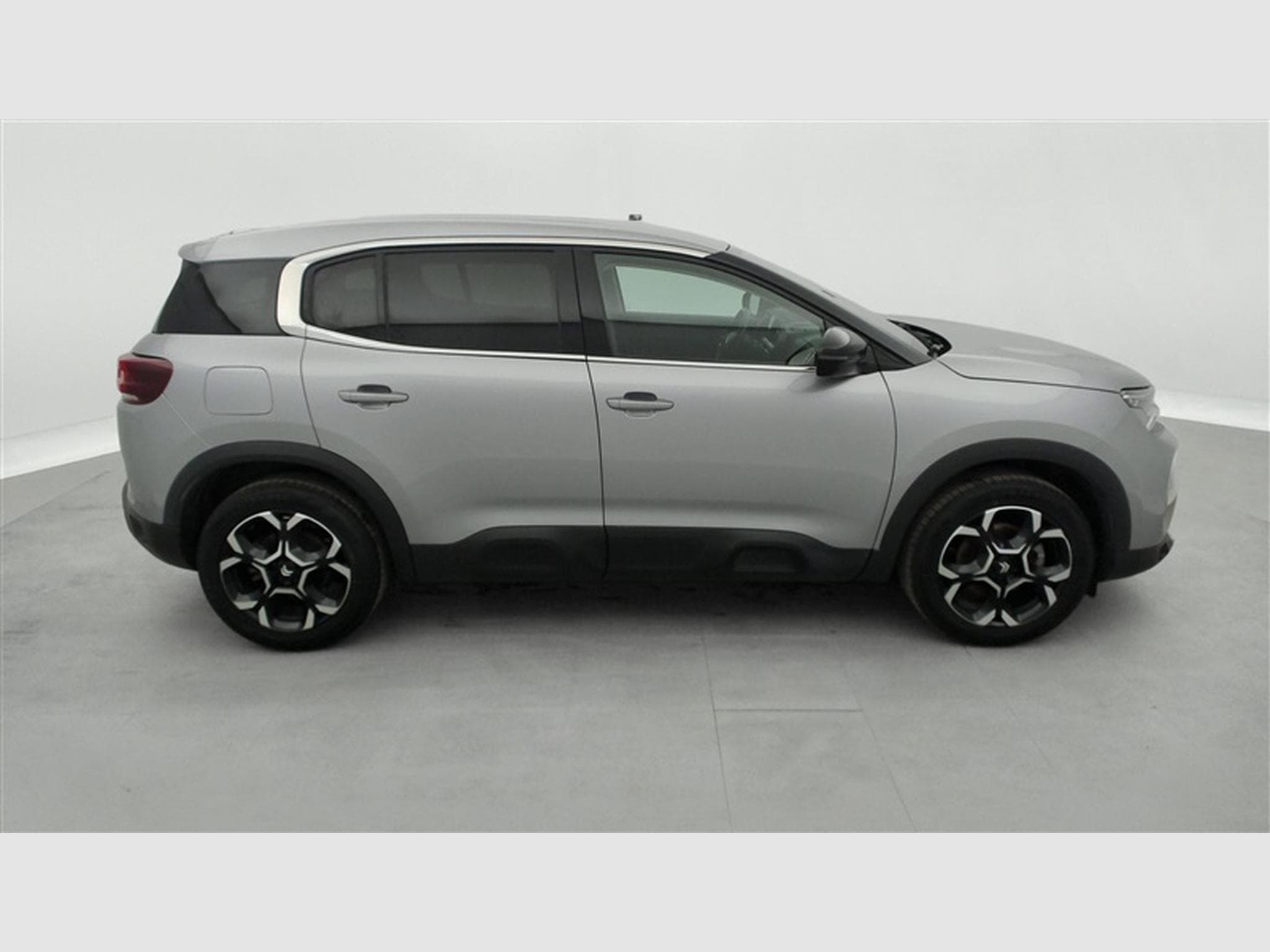 Citroen C5 Aircross 1.2 PureTech 130cv Plus S-CUIR / NAVI / CAMERA / CARPLAY (2024) - Photo 24