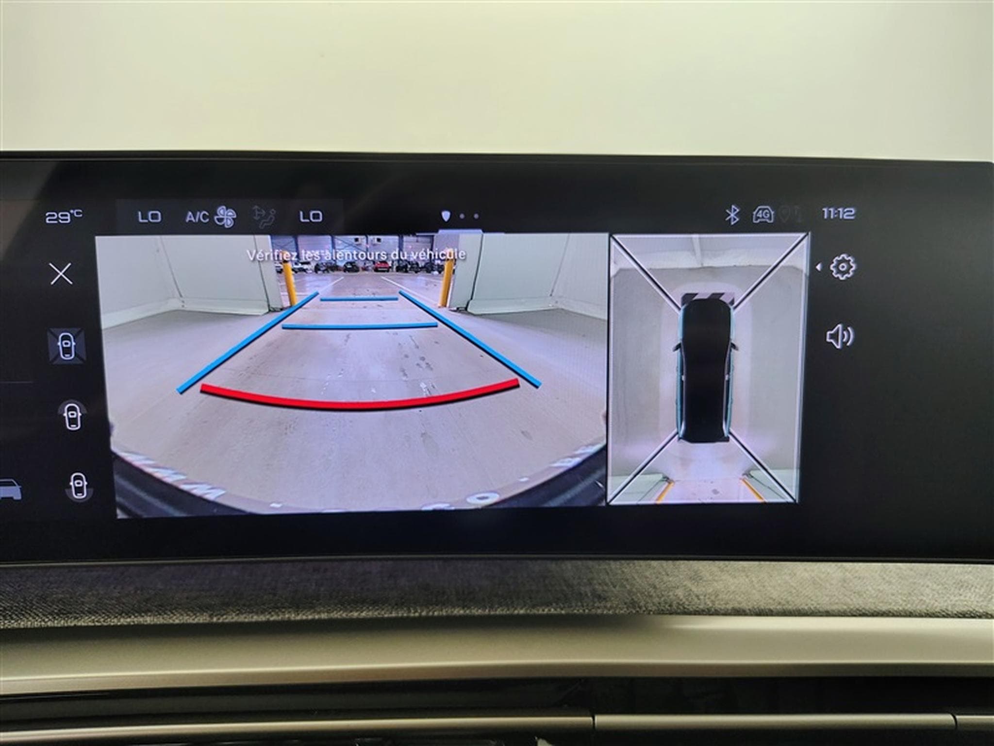 Peugeot 5008 1.2 HYBRID 145cv e-DSC6 Allure 7pl. CARPLAY / FULL LED / CAM (2025) - Photo 18