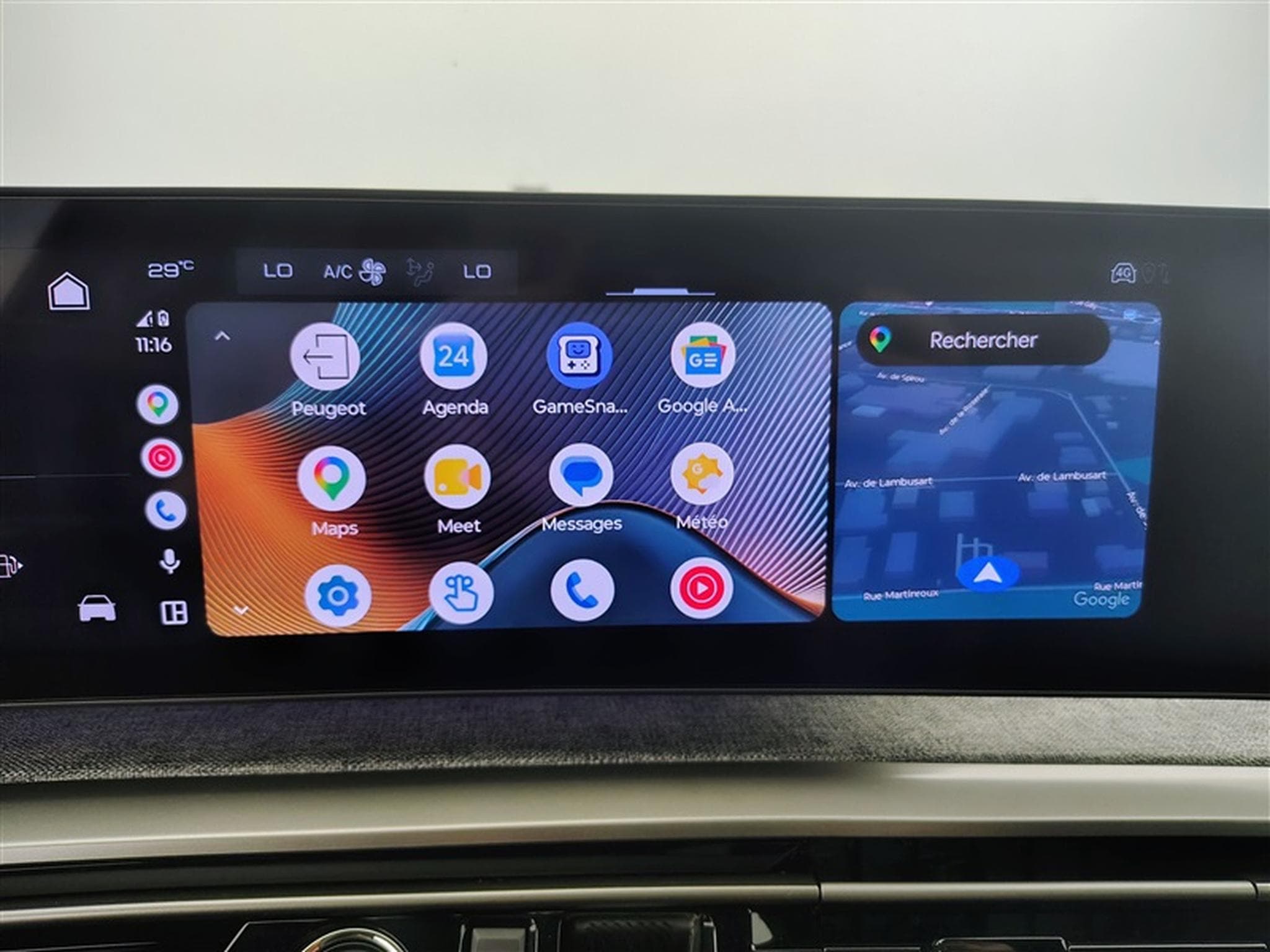 Peugeot 5008 1.2 HYBRID 145cv e-DSC6 Allure 7pl. CARPLAY / FULL LED / CAM (2025) - Photo 20