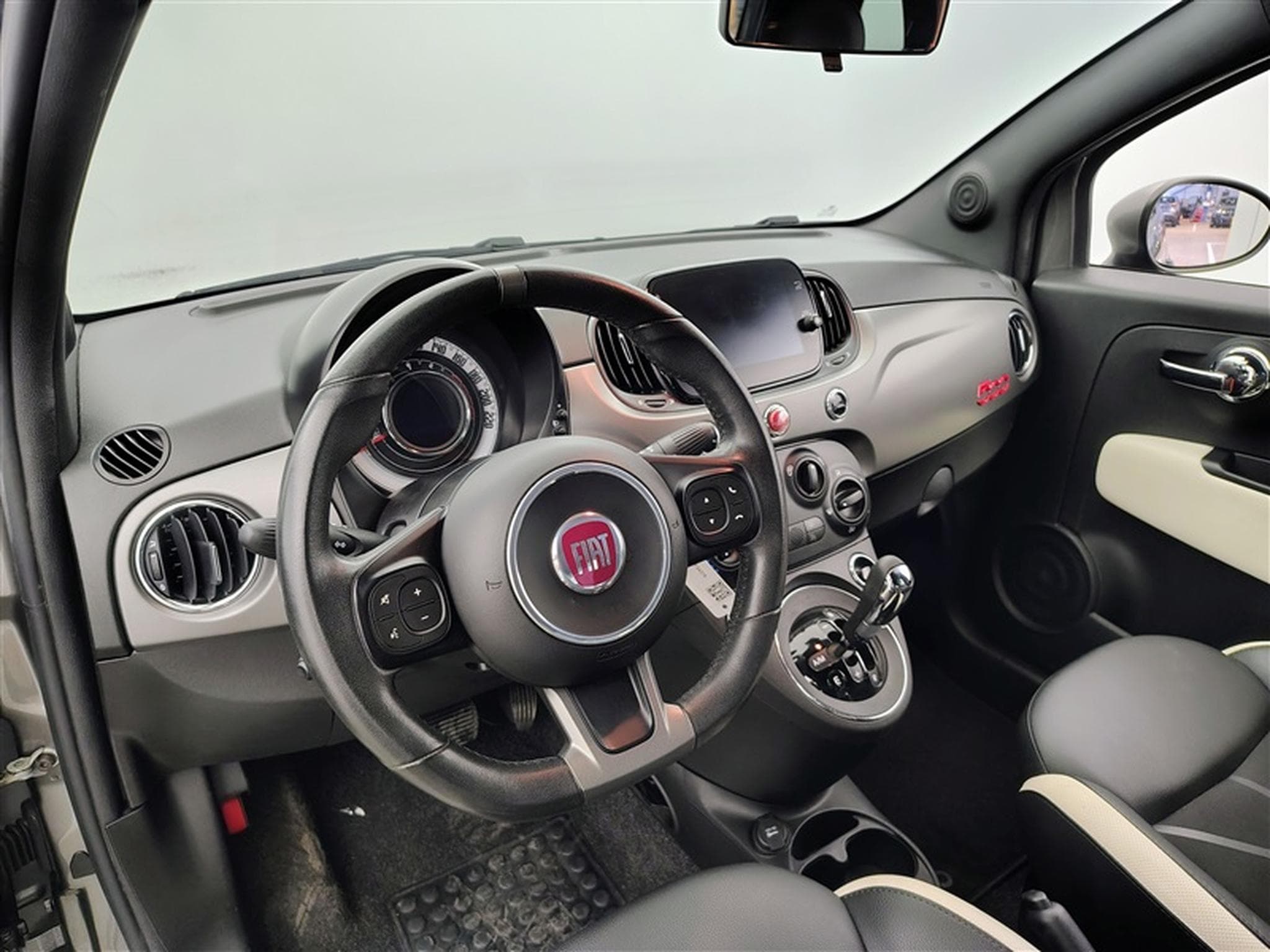 Fiat 500 1.2i Eleganza MTA (2018) - Photo 8
