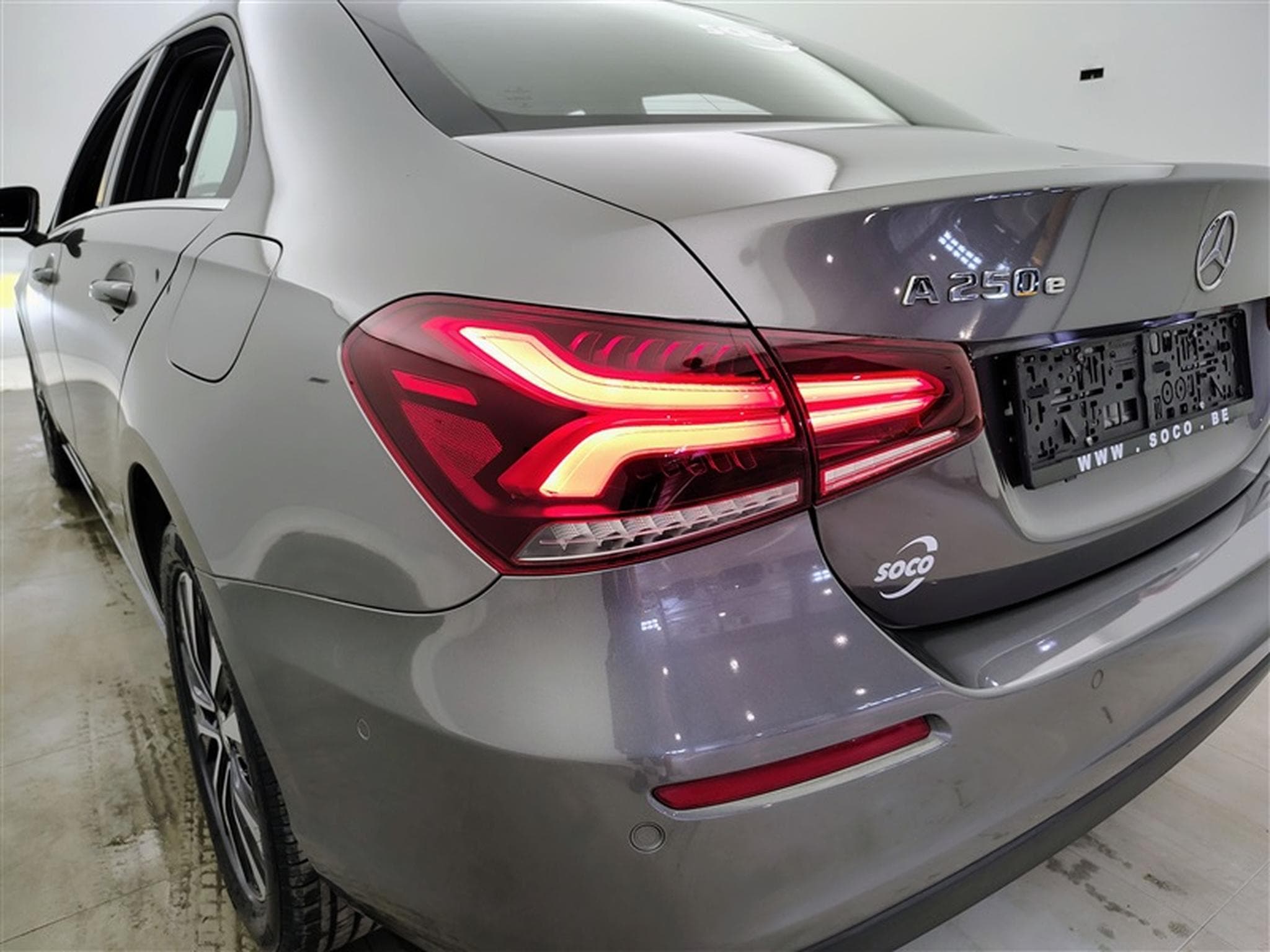 Mercedes A 250 e PHEV Business Solution Navi / Led / PDC av+ar (2021) - Photo 16