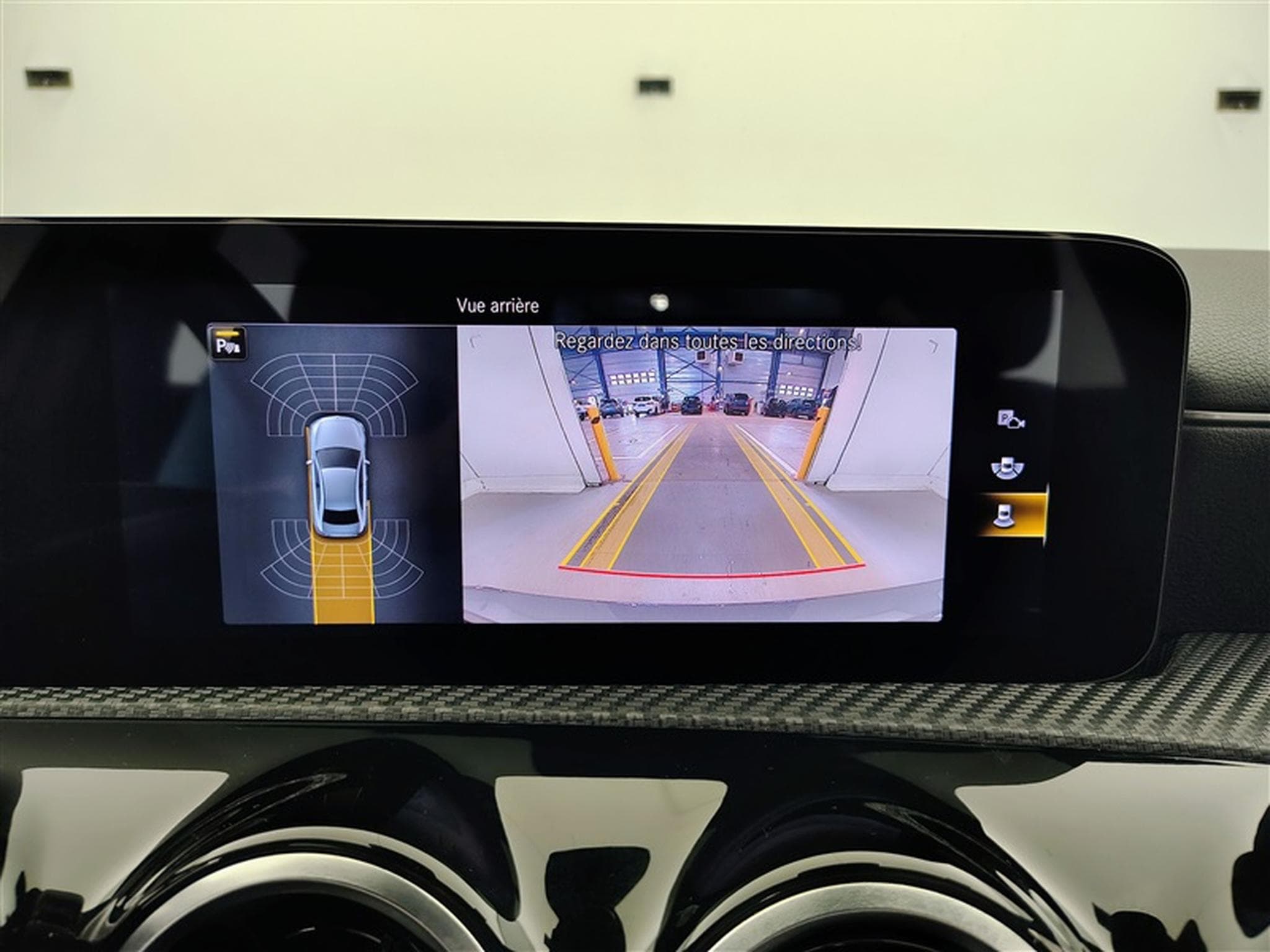 Mercedes A 250 e PHEV Business Solution Navi / Led / PDC av+ar (2021) - Photo 18