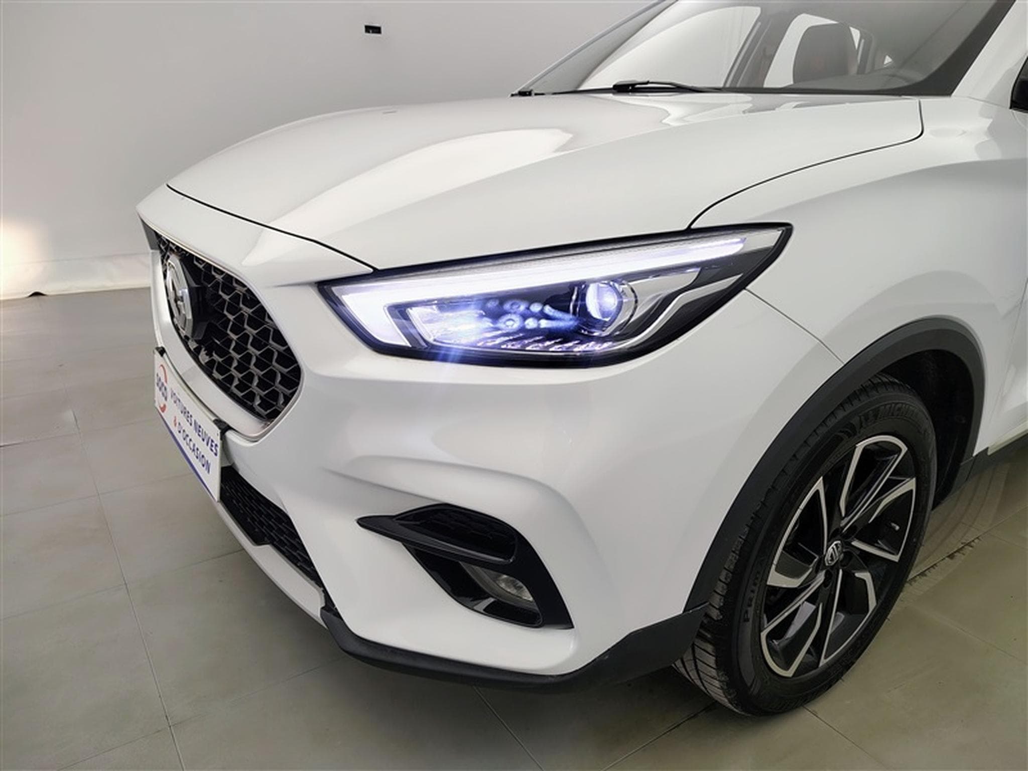 MG ZS 1.0 T-GDi 110cv AUTO Luxury NAVI / FULL LED / CUIR / CAMERA (2024) - Photo 15