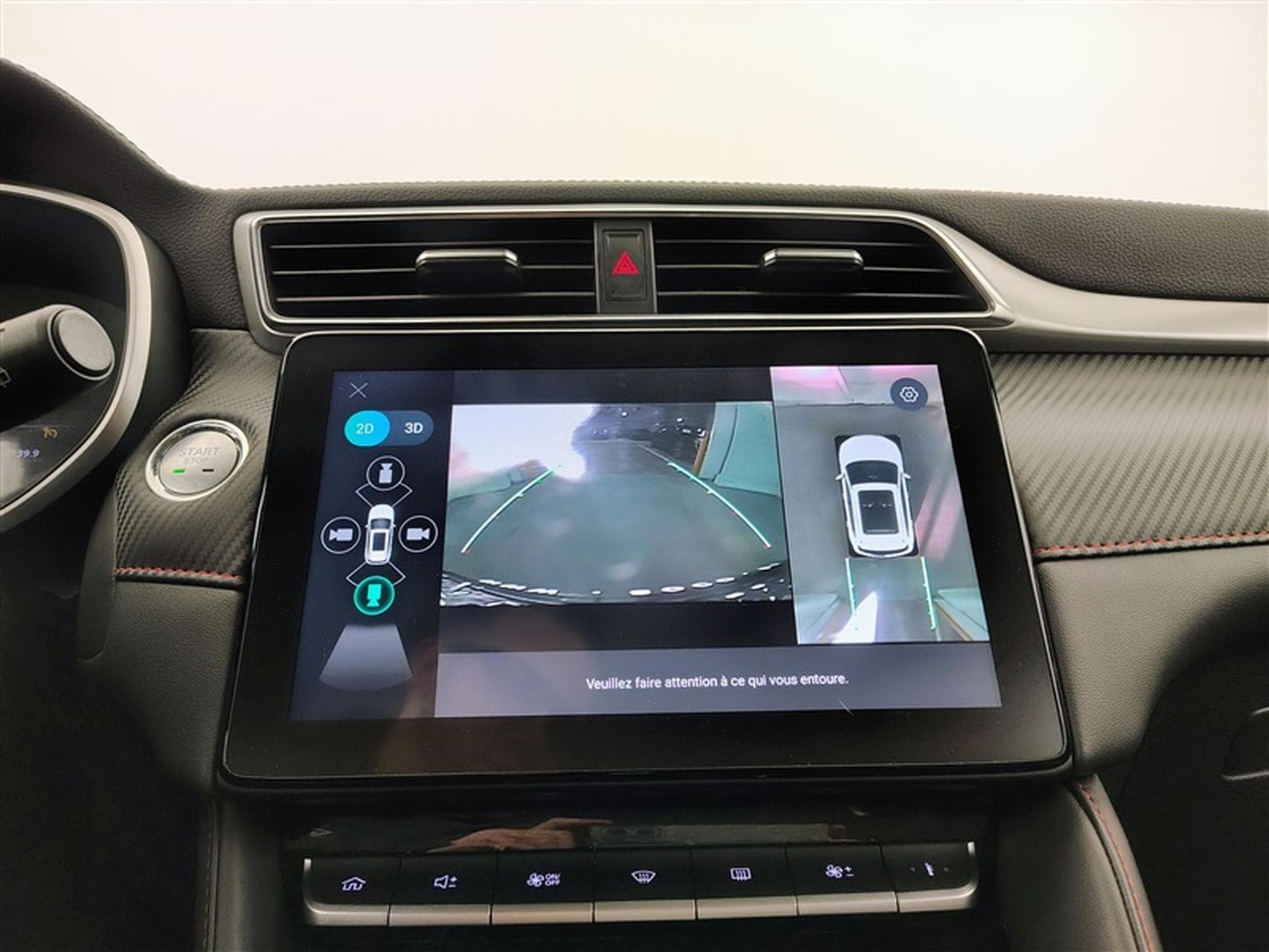 MG ZS 1.0 T-GDi 110cv AUTO Luxury NAVI / FULL LED / CUIR / CAMERA (2024) - Photo 18