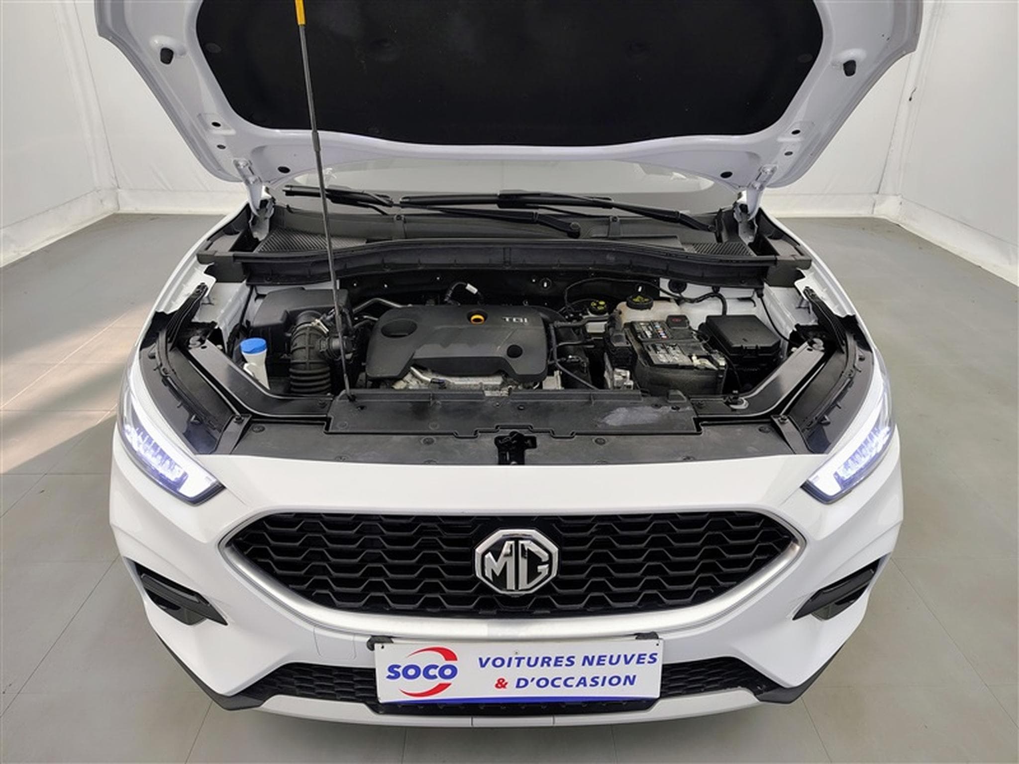 MG ZS 1.0 T-GDi 110cv AUTO Luxury NAVI / FULL LED / CUIR / CAMERA (2024) - Photo 19