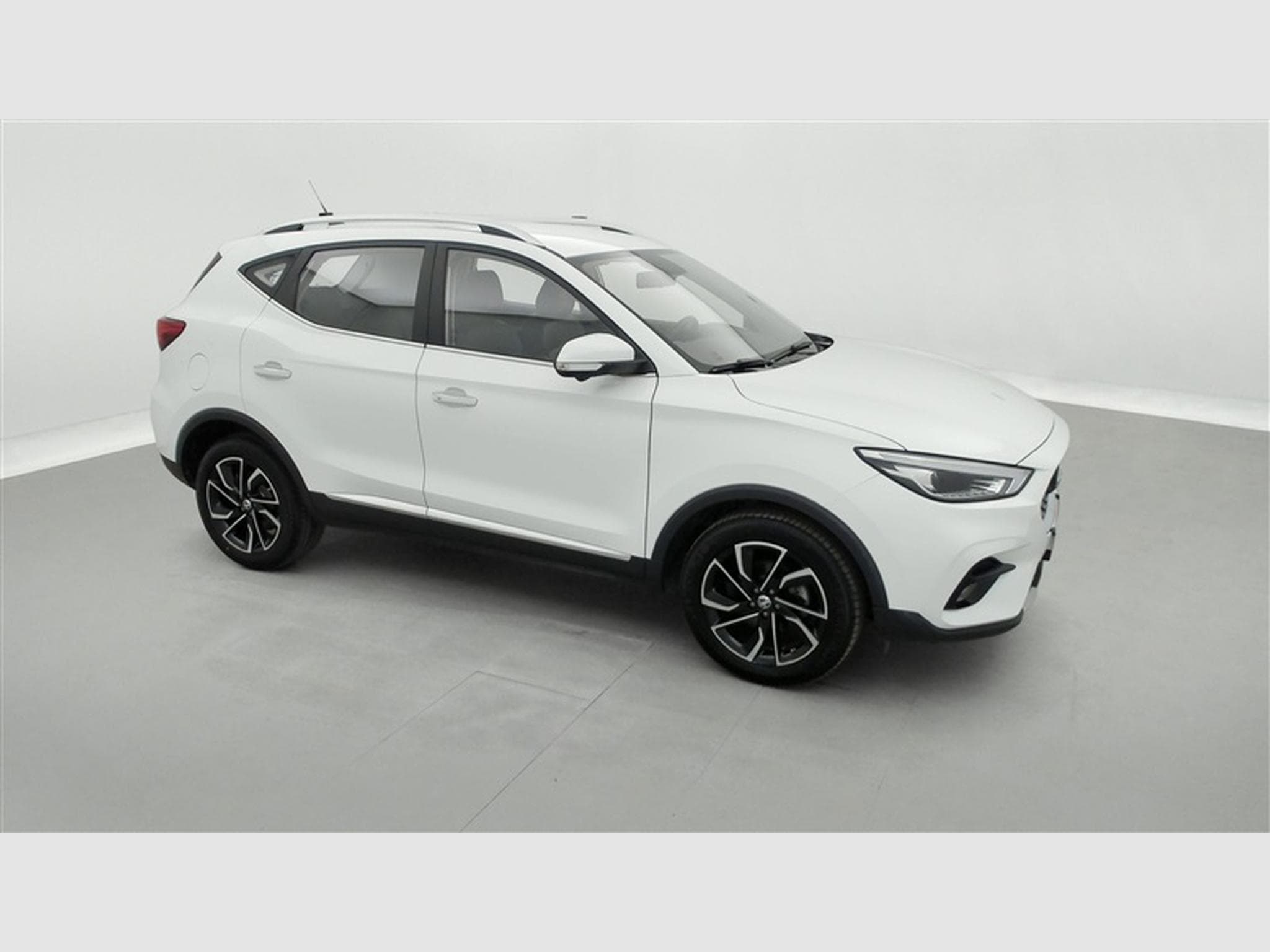 MG ZS 1.0 T-GDi 110cv AUTO Luxury NAVI / FULL LED / CUIR / CAMERA (2024) - Photo 23