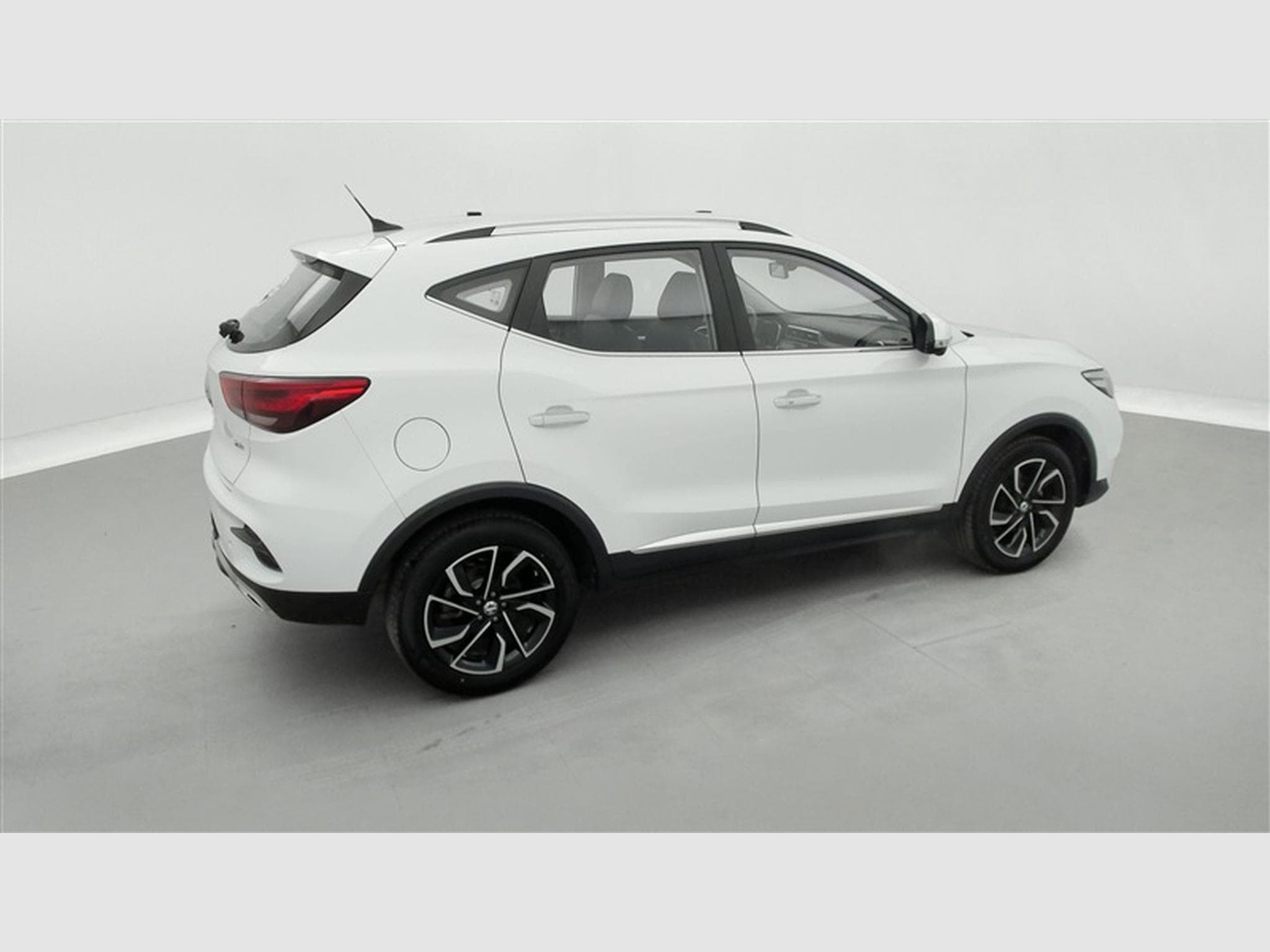MG ZS 1.0 T-GDi 110cv AUTO Luxury NAVI / FULL LED / CUIR / CAMERA (2024) - Photo 25