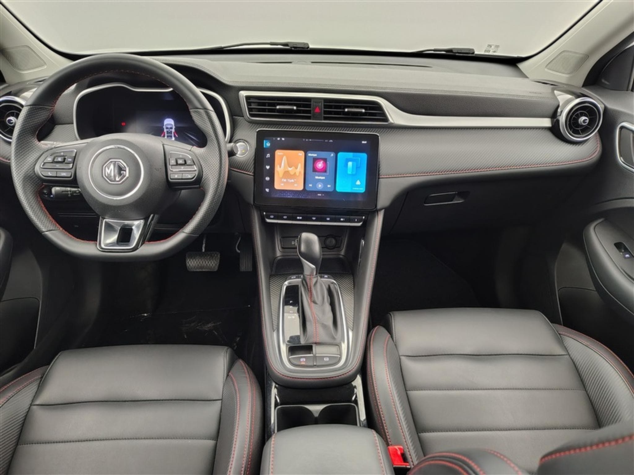 MG ZS 1.0 T-GDi 110cv AUTO Luxury NAVI / FULL LED / CUIR / CAMERA (2024) - Photo 8