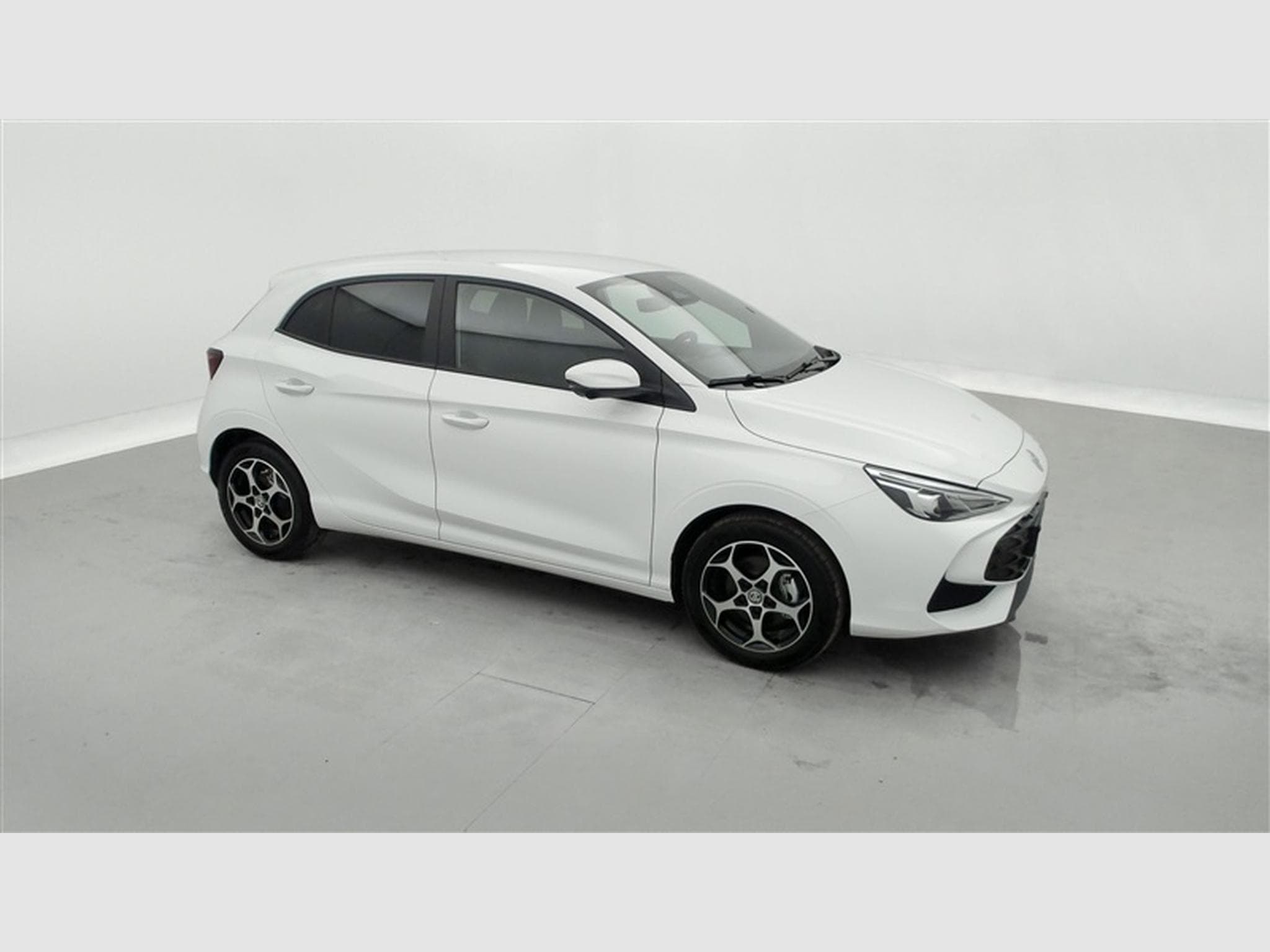 MG MG3 1.5 Hybrid+ Luxury NAVI / FULL LED / CAMERA 360° / JA 16" (2026) - Photo 23