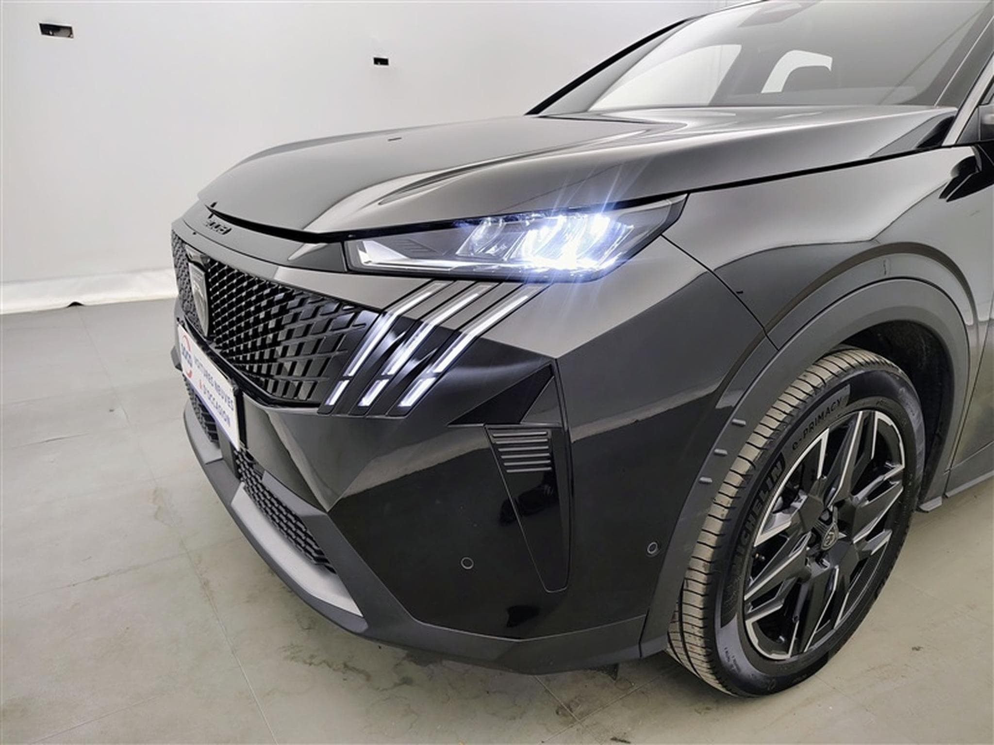 Peugeot 3008 1.2 HYBRID 145cv e-DSC6 Allure S-CUIR / NAVI / CAMERA (2025) - Photo 15