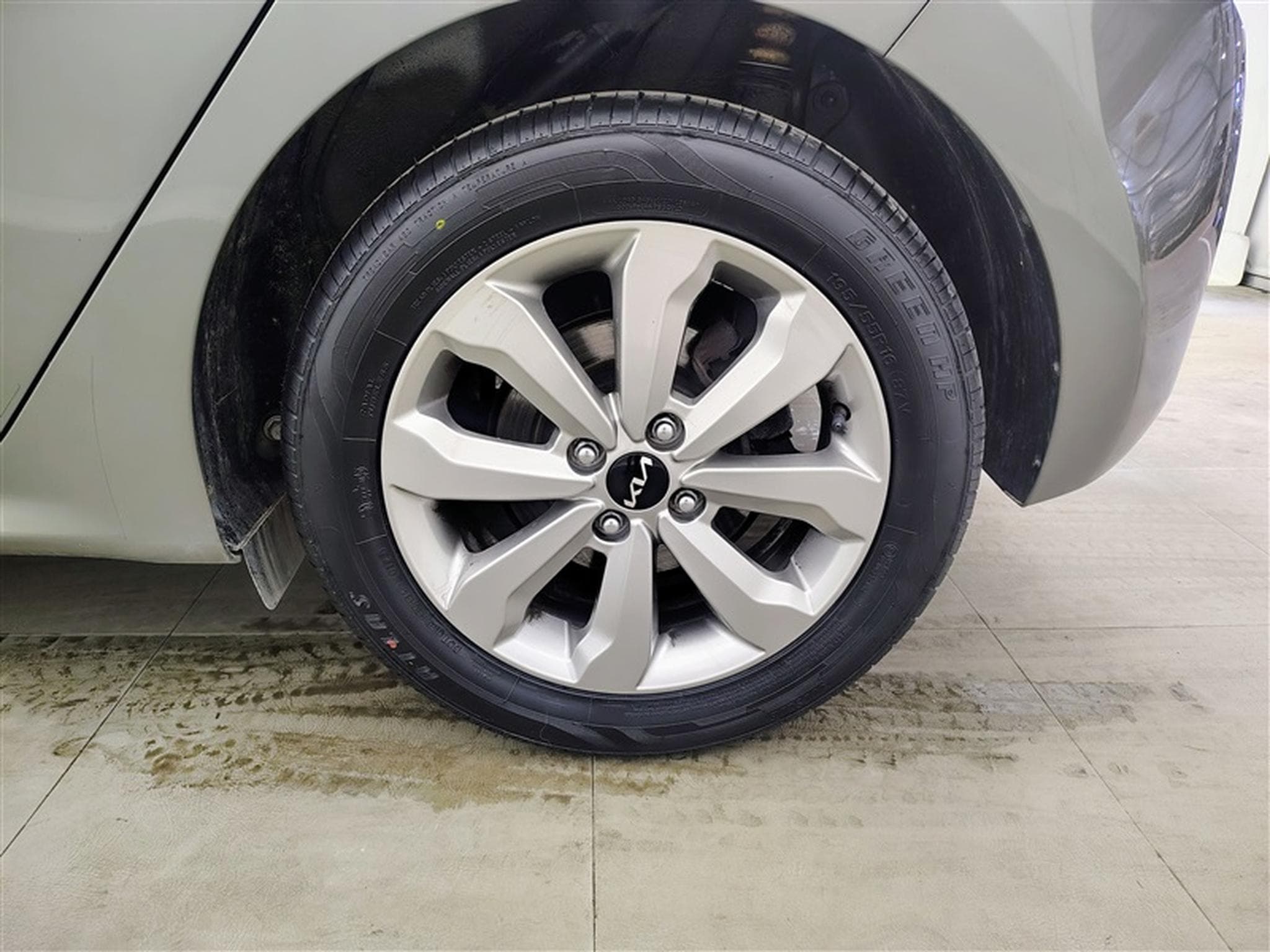 Kia Rio 1.0 T Pulse (2023) - Photo 6