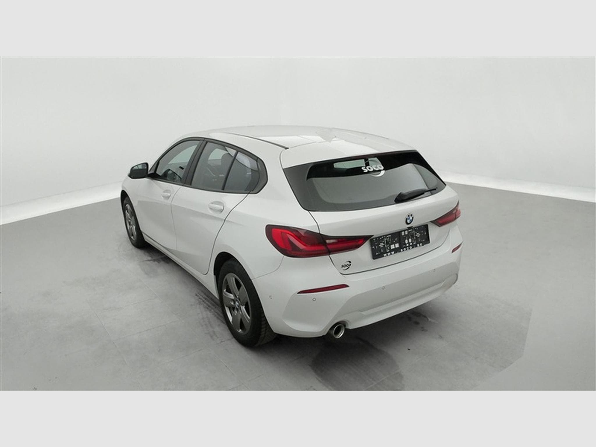 BMW 118 iA Business NAVI / FULL LED / PDC AV-AR (2023) - Foto 2