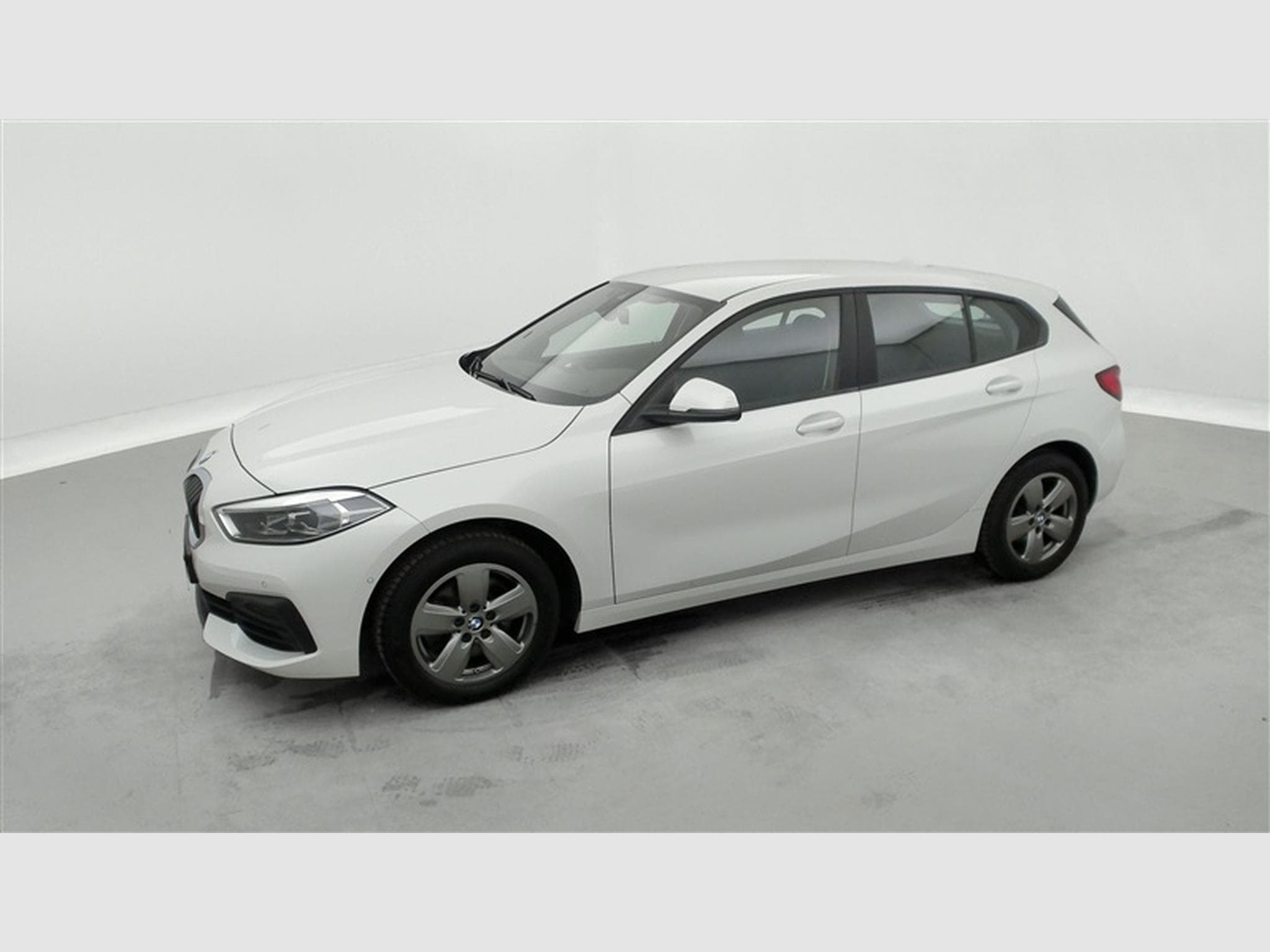 BMW 118 iA Business NAVI / FULL LED / PDC AV-AR (2023) - Foto 21